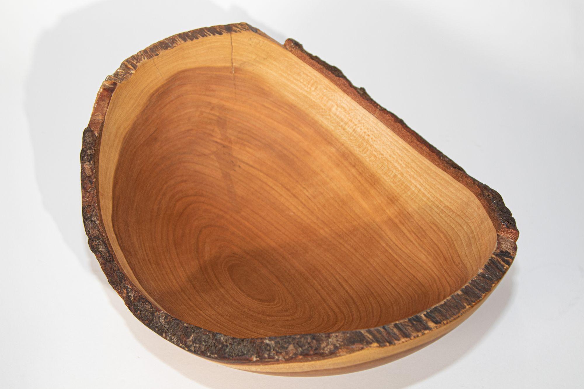 Hand-Carved Vintage Spencer Peterman Live Edge Cherry Oval Bowl For Sale