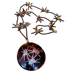 Collier vintage en perles avec pendentif énorme en forme d
araignée