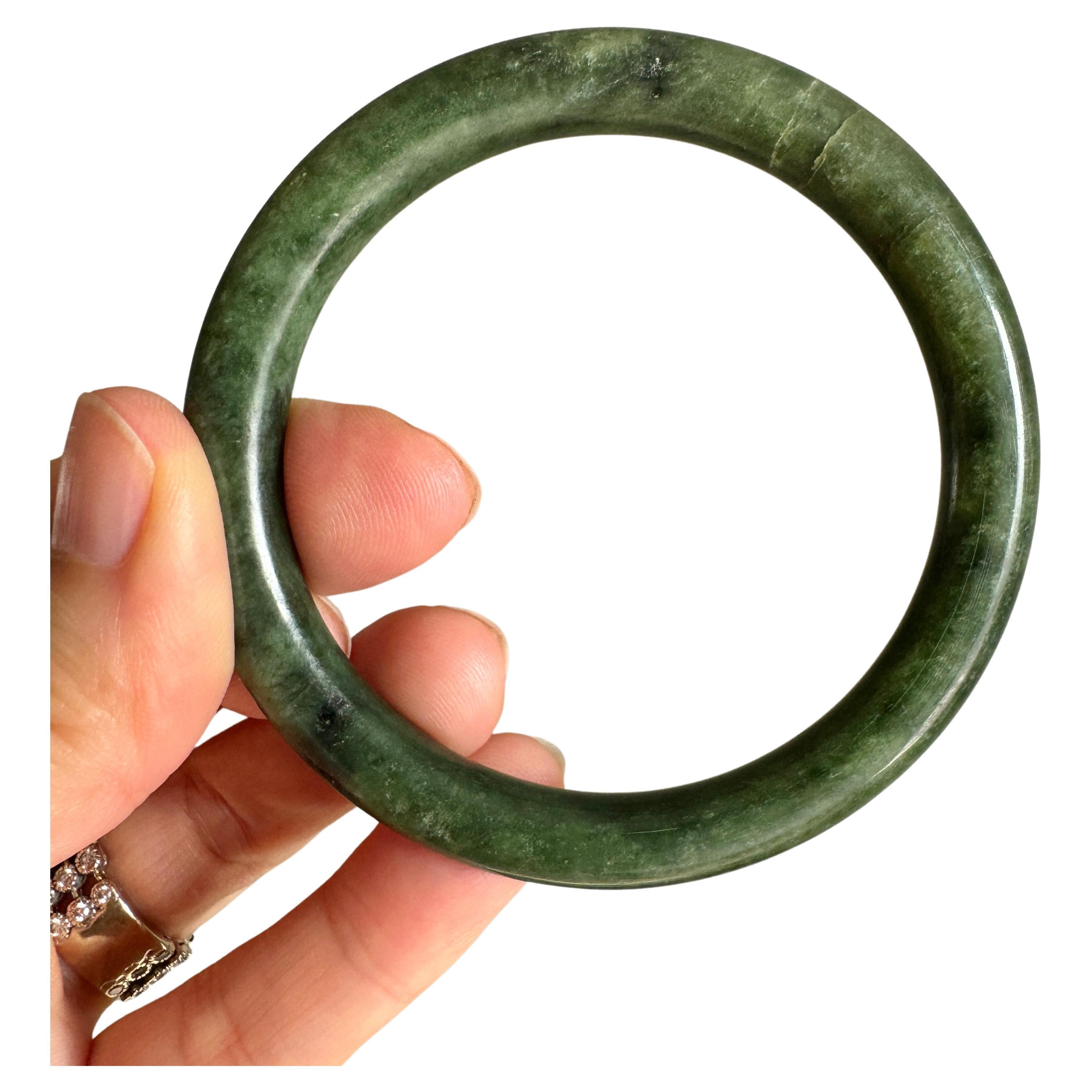 Vintage Chinese Spinat Jade Armreif. wenig über 3 
