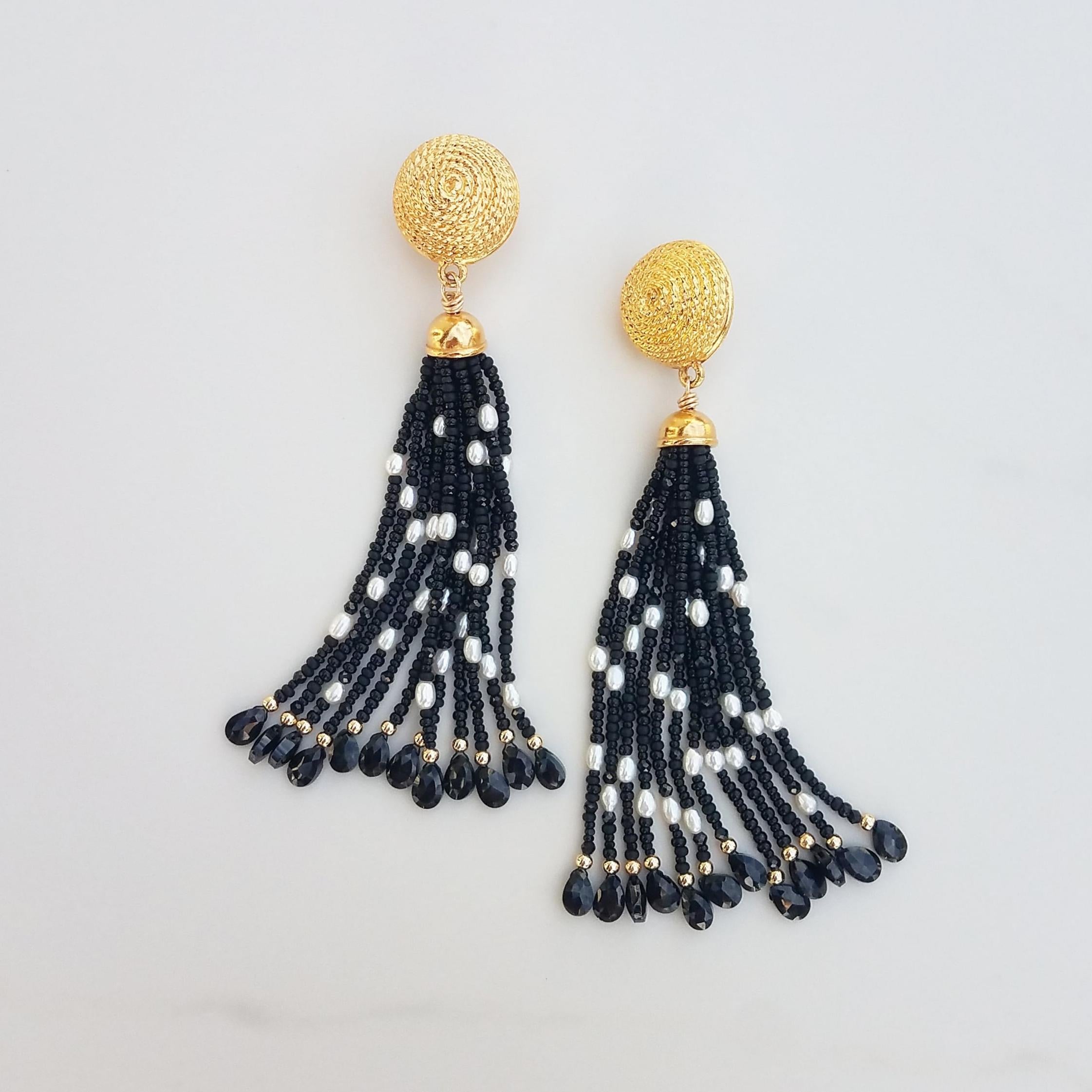 Vintage Spinel and Pearl Tassel Earrings In New Condition For Sale In Kailua Kona, HI