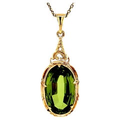 Vintage Spinel Pendant, Step-Cut Oval Gemstone Jewelry in 14 Karat Yellow Gold