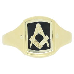 Vintage Spinning Masonic Signet Ring