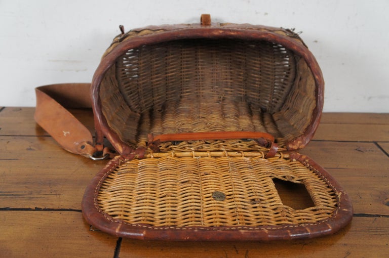Créel De Pêche à La Mouche Ancien - En Osier Et Cuir, Vintage, Pièce Primitive