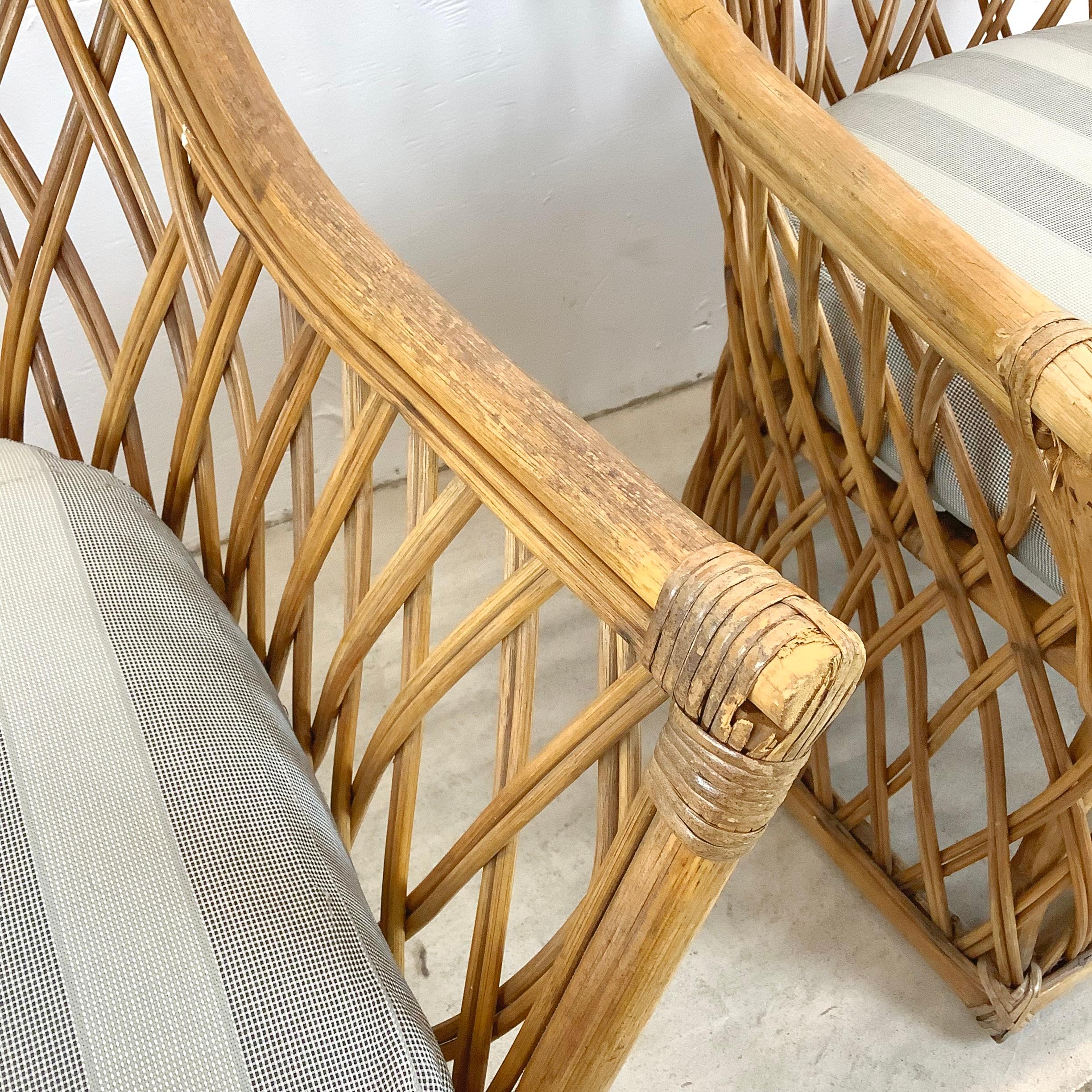 Vintage Split Reed Accent Chairs - Boho Coastal Pair In Good Condition For Sale In Trenton, NJ