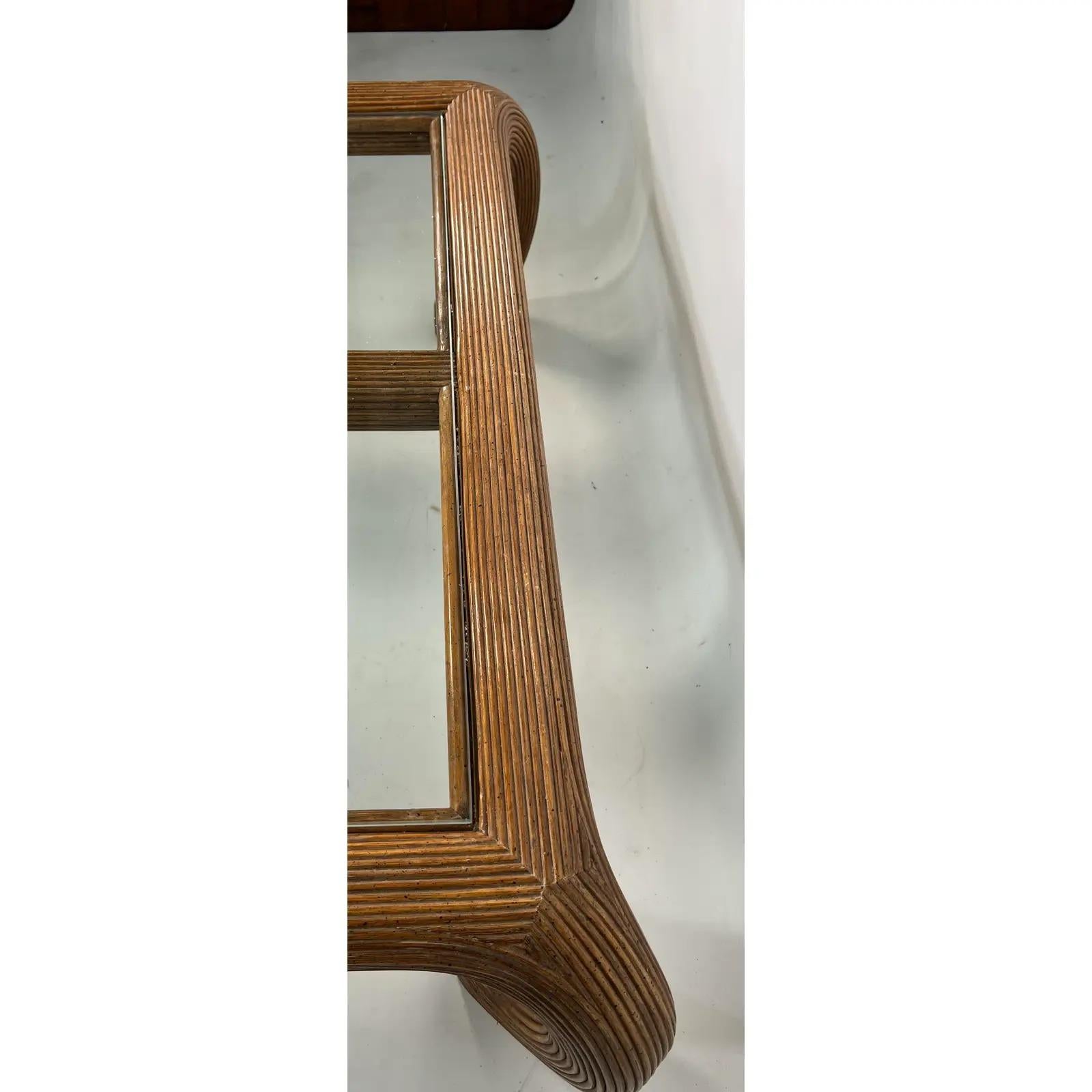 Mid-Century Modern Vintage Split Reed Rattan Chow Leg Coffee Table For Sale