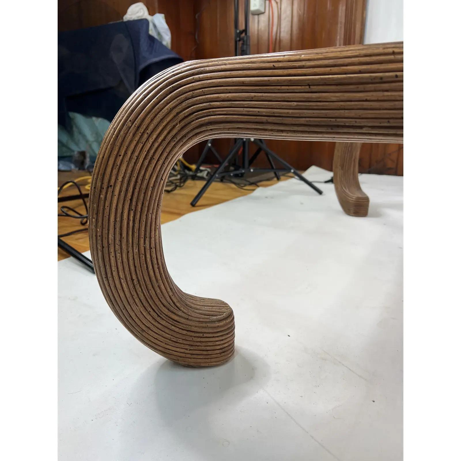 Vintage Split Reed Rattan Chow Leg Coffee Table In Good Condition For Sale In Esperance, NY