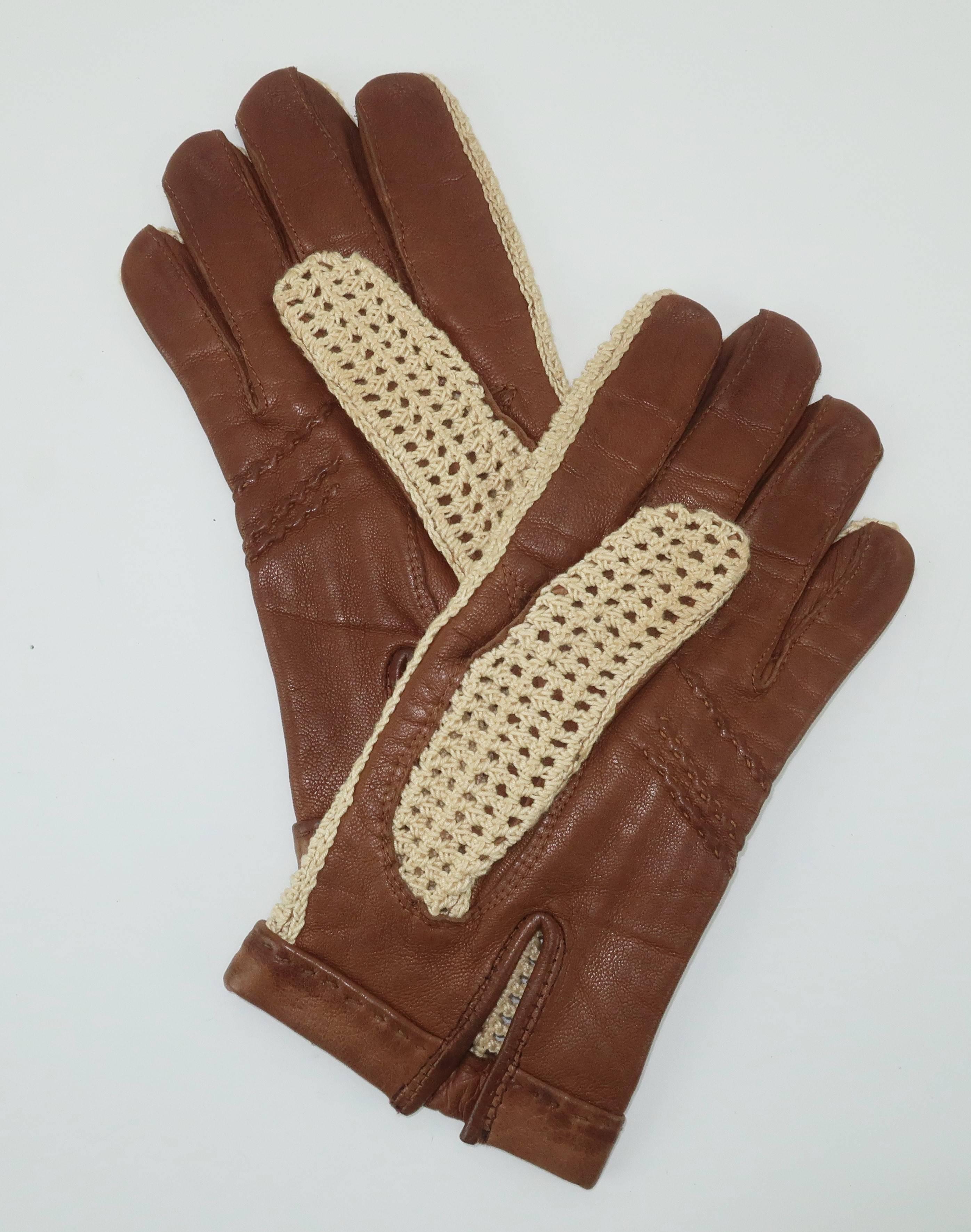 Vintage Sporty Cognac Leather & Crochet Gloves In Good Condition In Atlanta, GA
