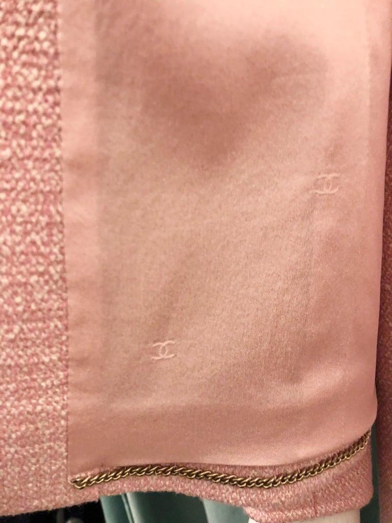 Vintage Spring 1998 Chanel Pink/White Tweed Suit  For Sale 3