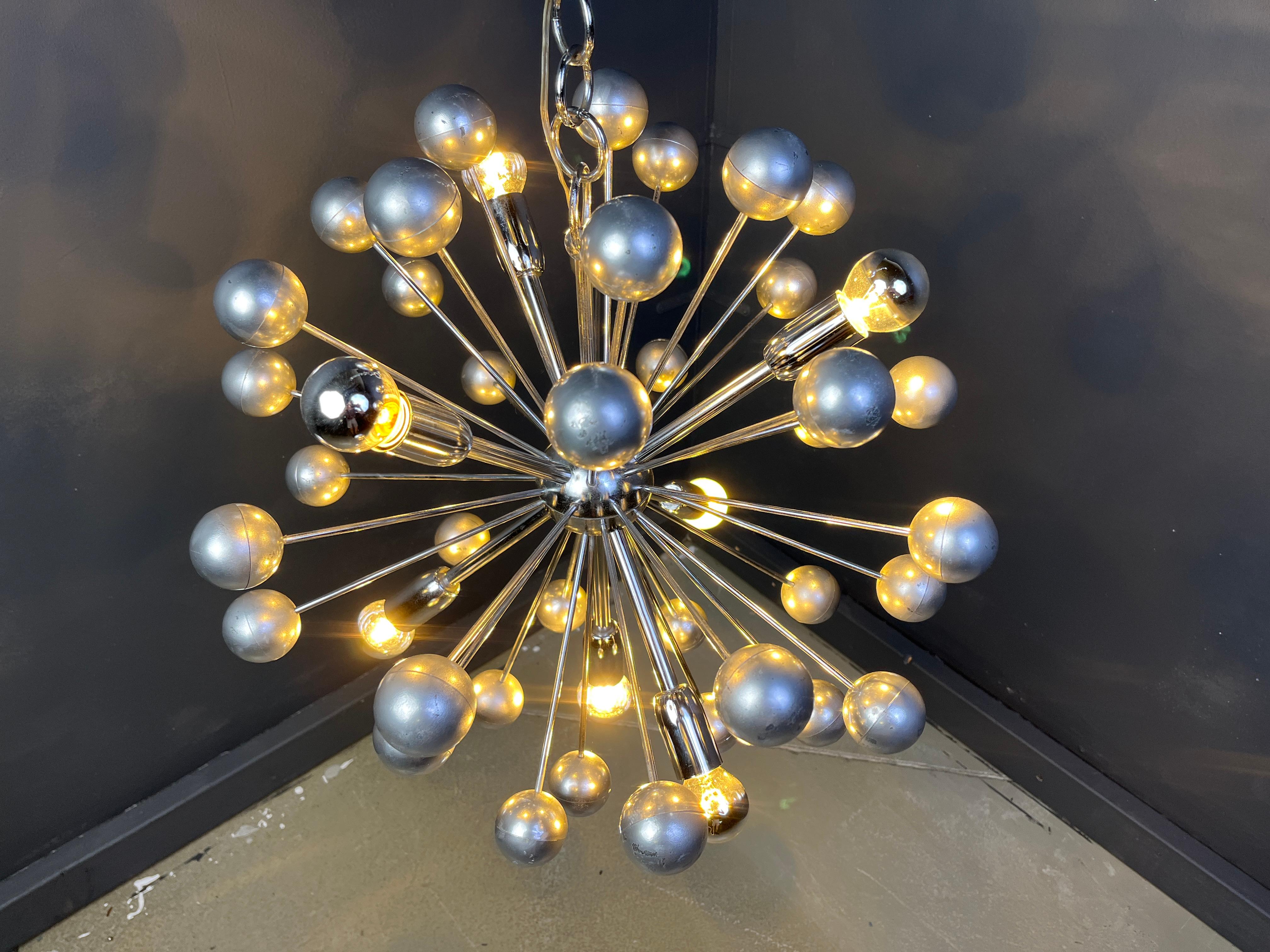 Vintage sputnik chandelier, 1960s For Sale 3