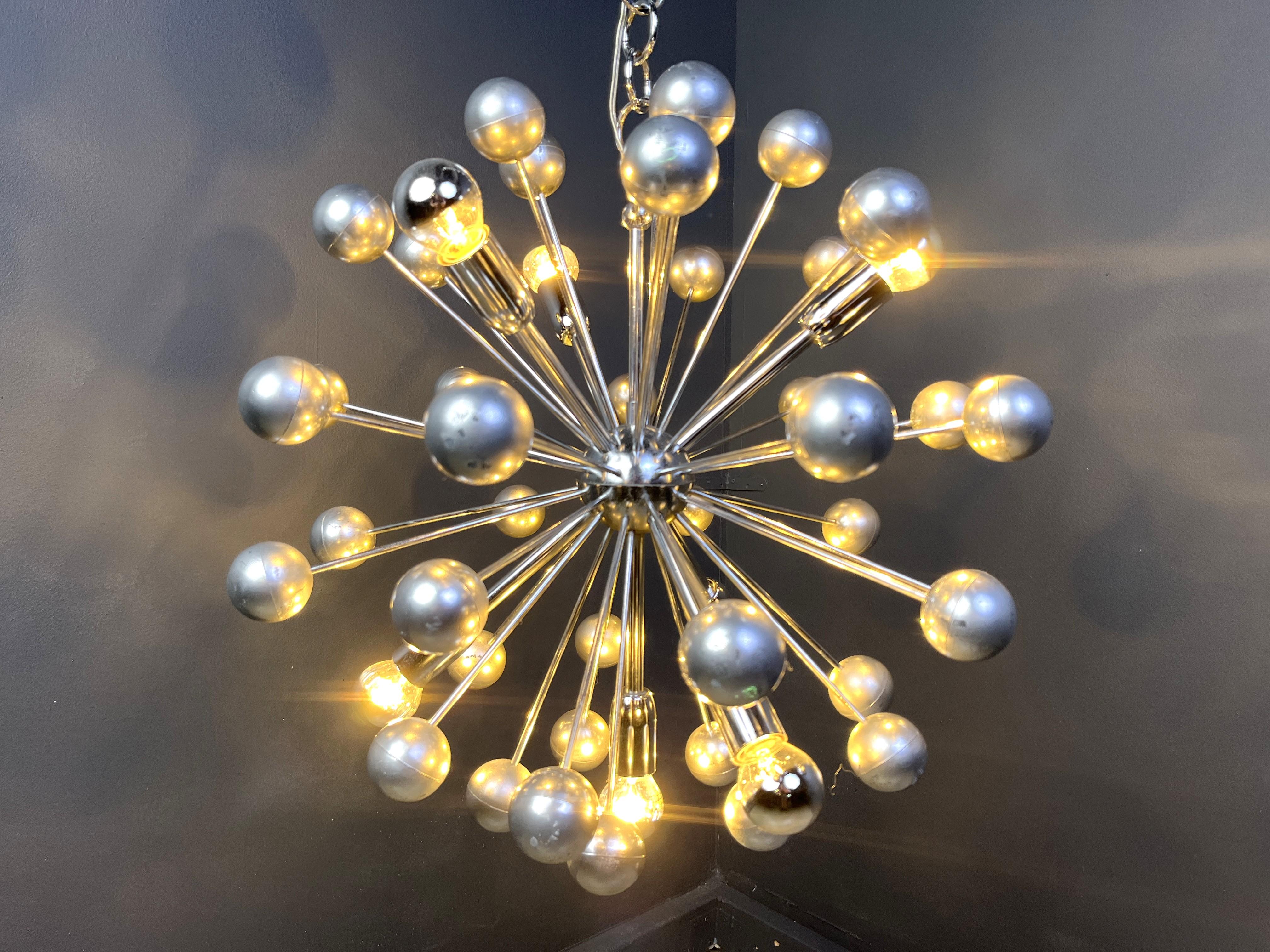 Vintage sputnik chandelier, 1960s For Sale 5