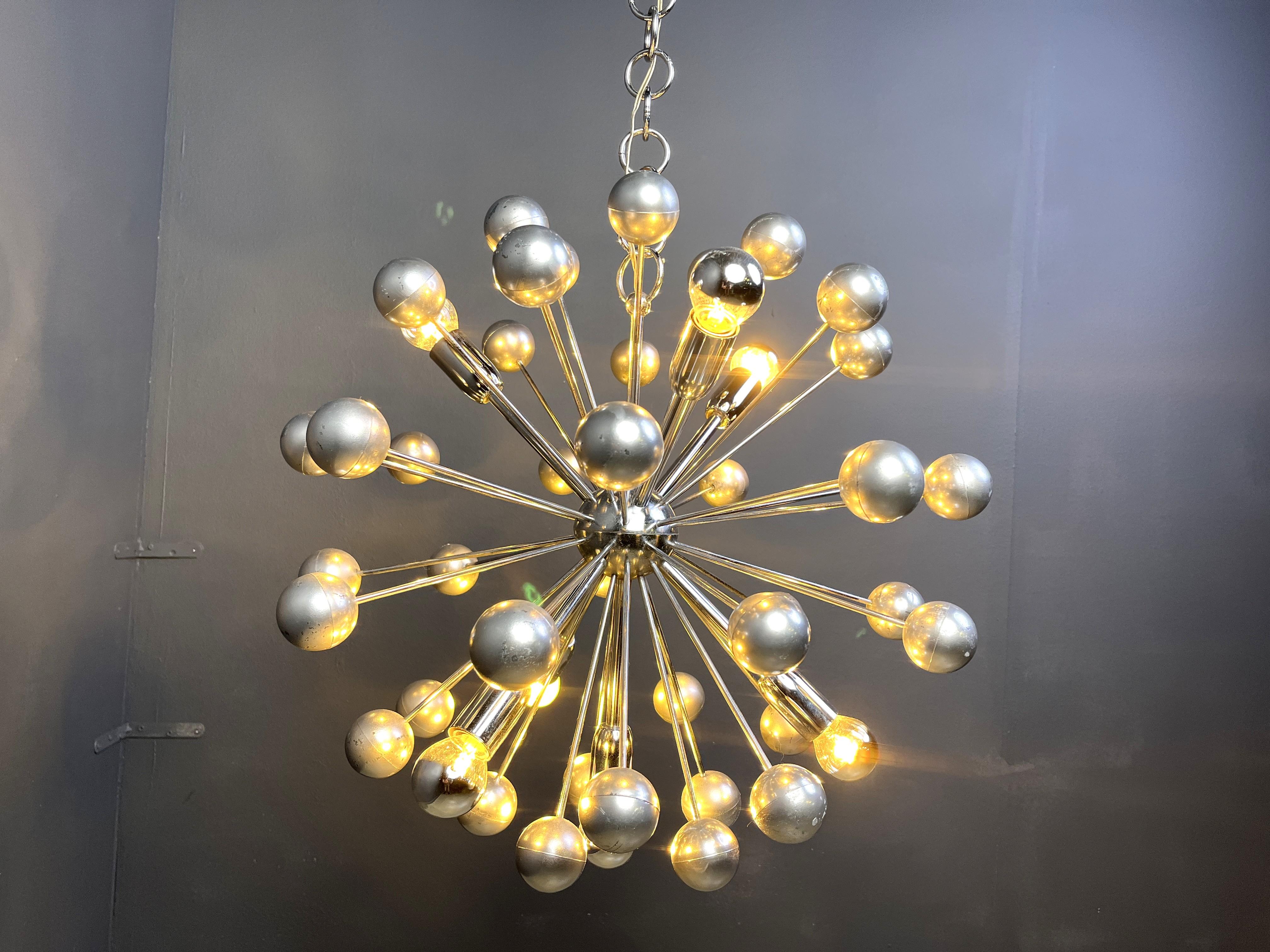 Vintage sputnik chandelier, 1960s For Sale 1