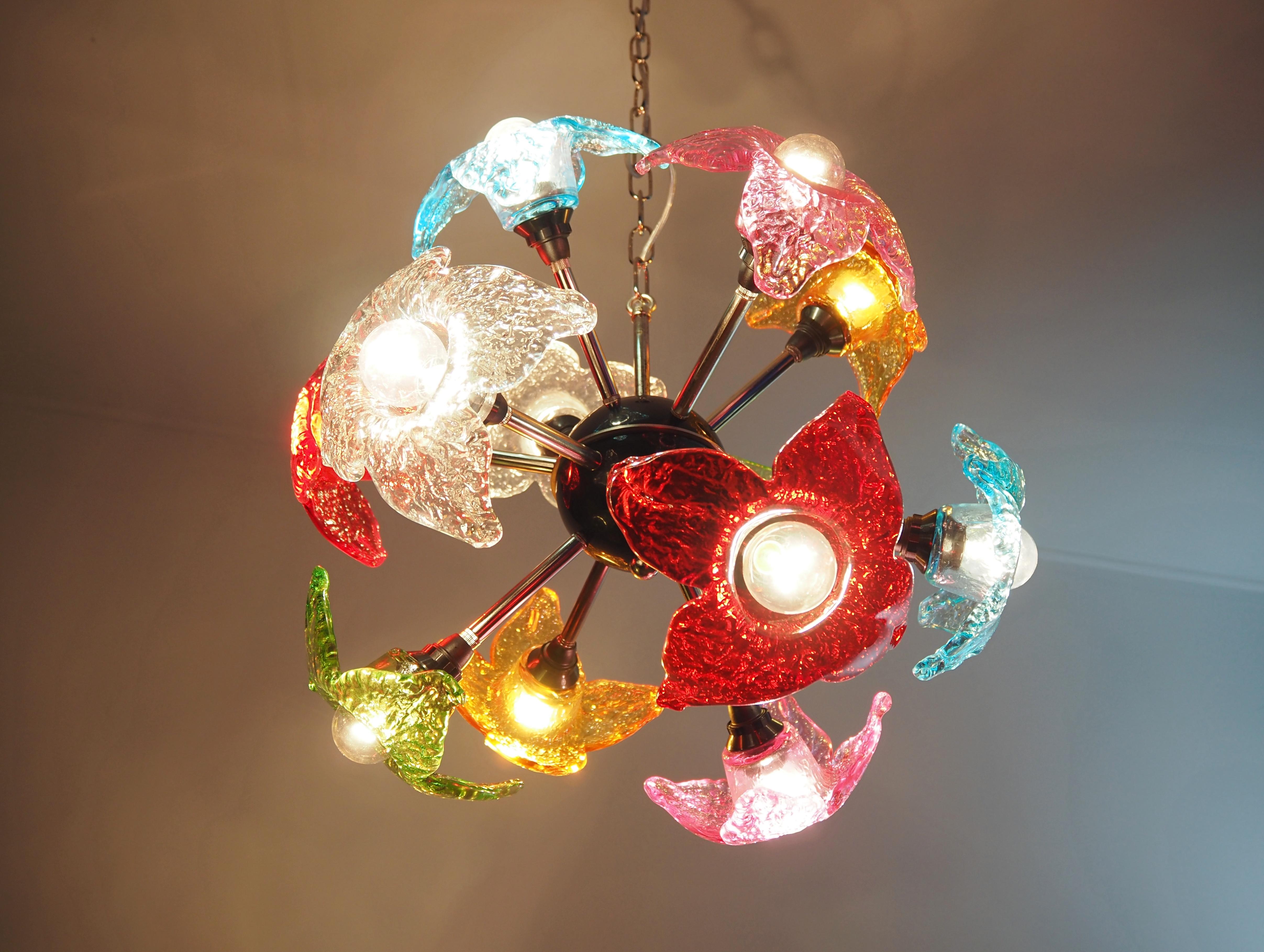 Vintage Sputnik Italian crystal chandelier - 12 mulicolored flowers For Sale 9