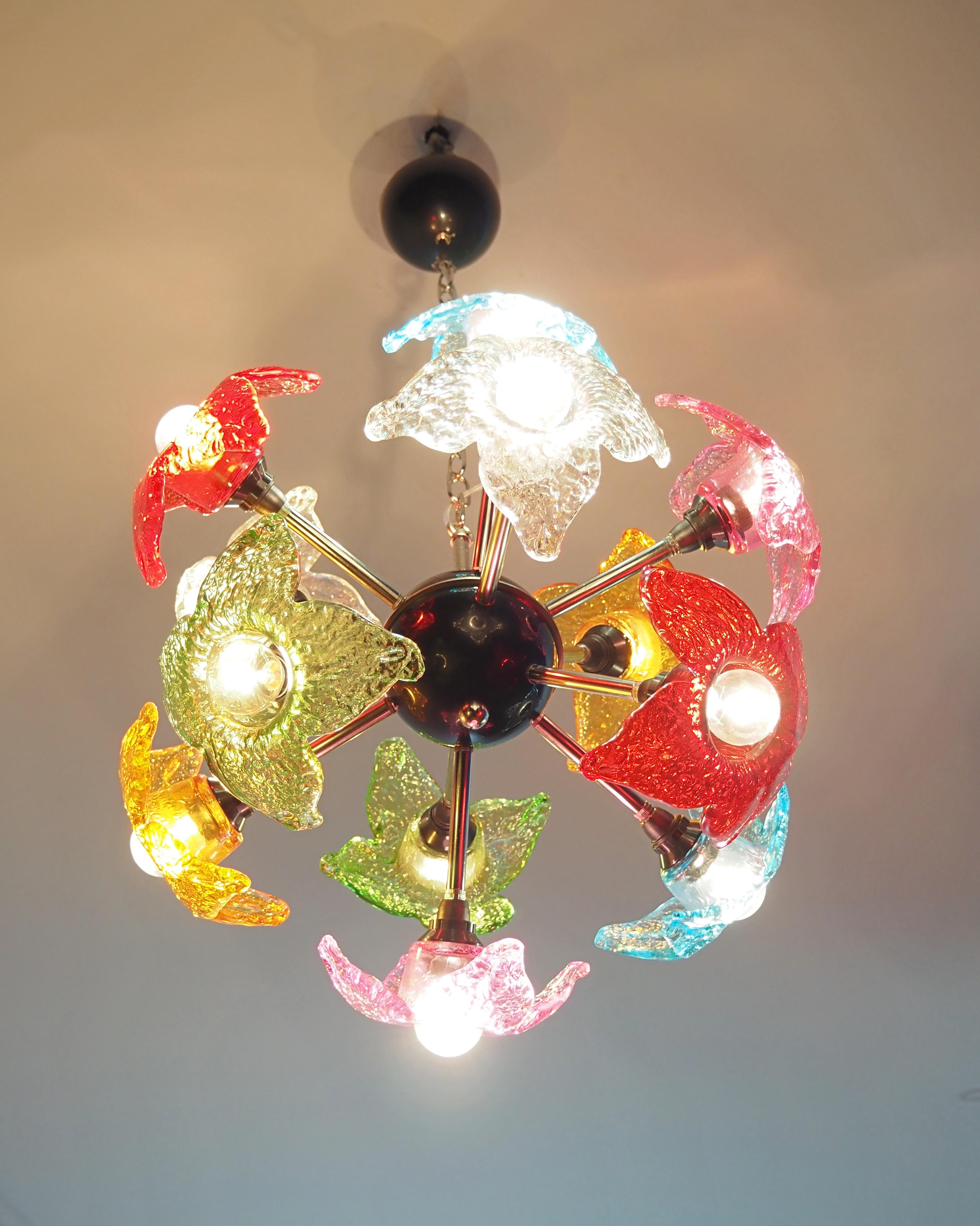 Vintage Sputnik Italian crystal chandelier - 12 mulicolored flowers For Sale 11