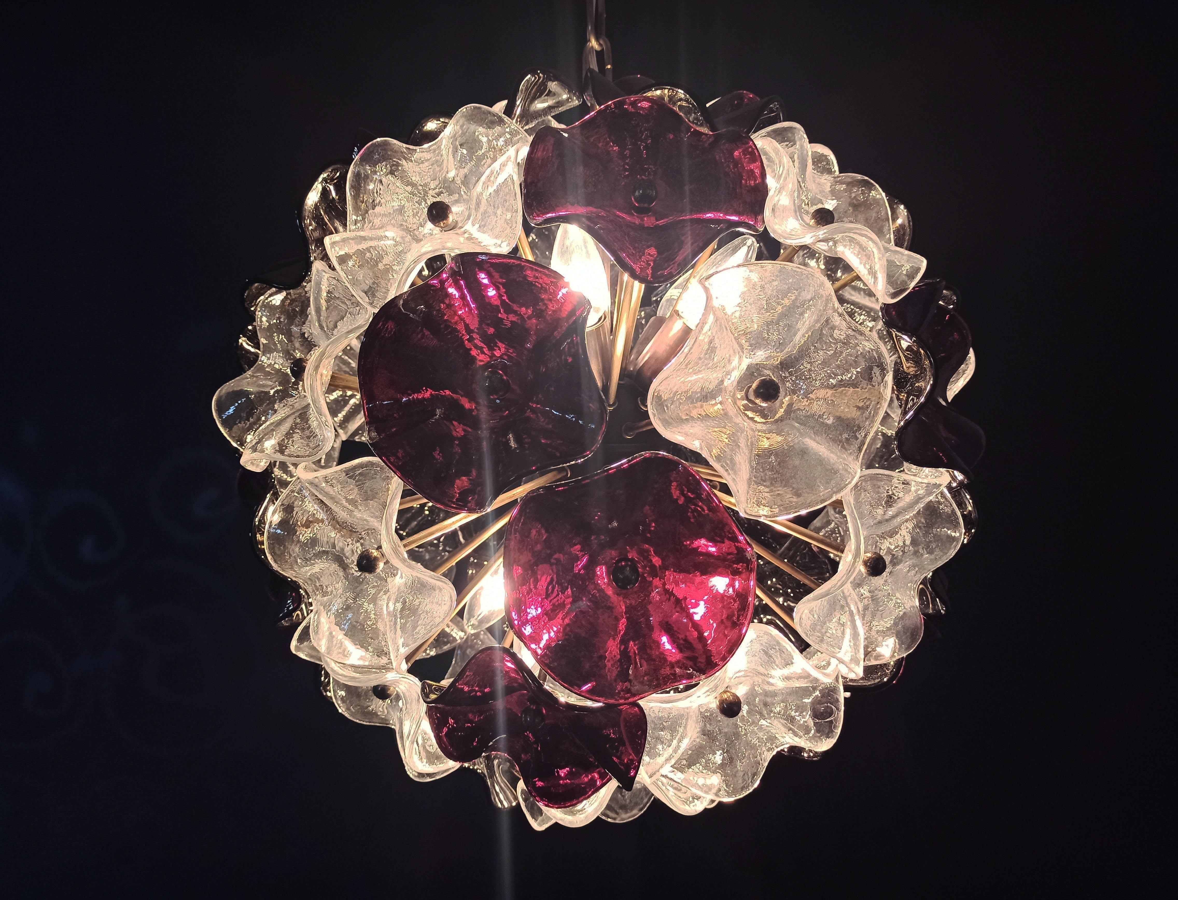 Lampadario vintage Sputnik in cristallo italiano, 51 vetri trasparenti e ametista in vendita 1