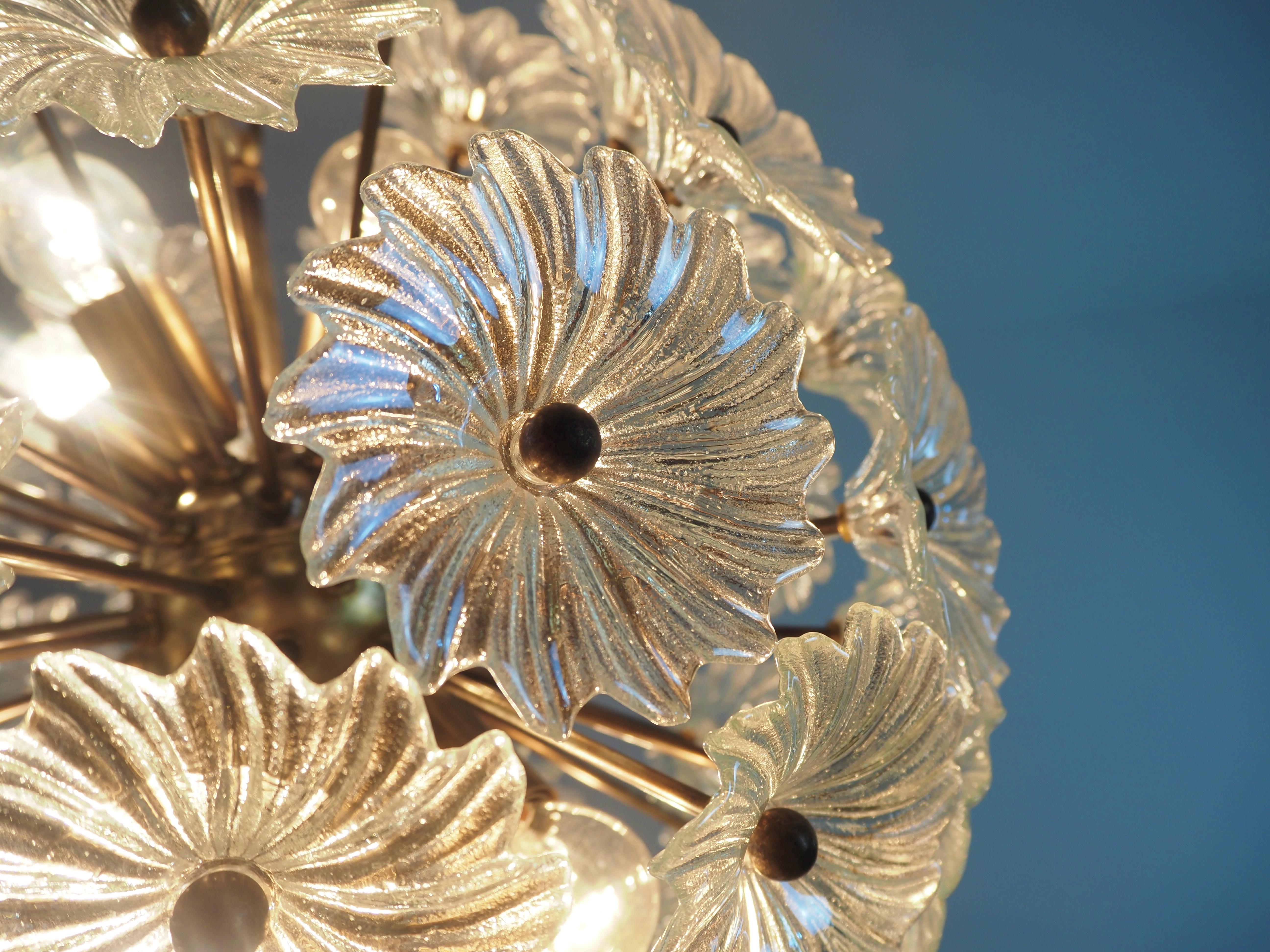 Vintage Sputnik Italian crystal chandelier - 51 Daisy clear glasses For Sale 8