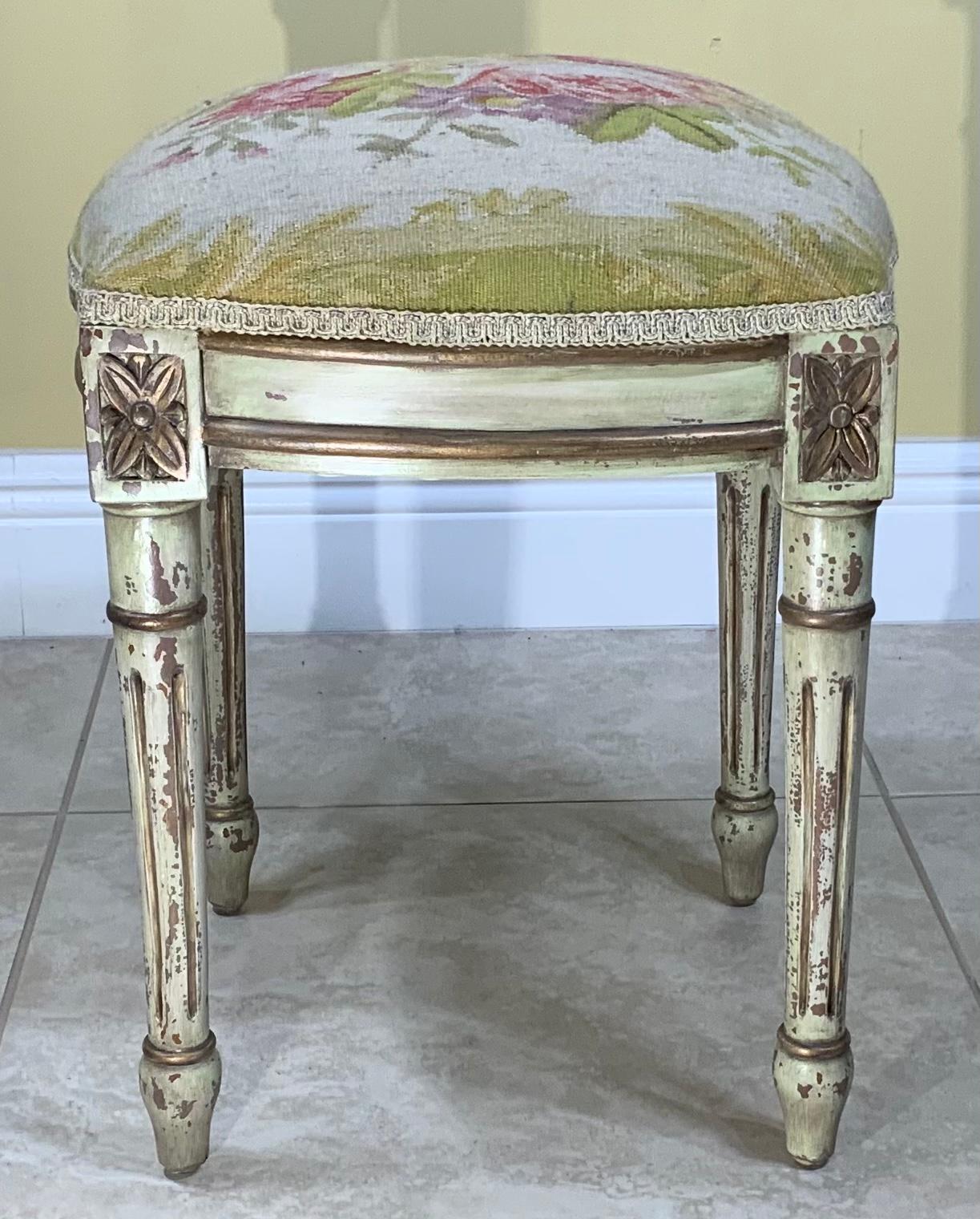 Vintage Square Aubusson Tapestry Stool In Good Condition For Sale In Delray Beach, FL