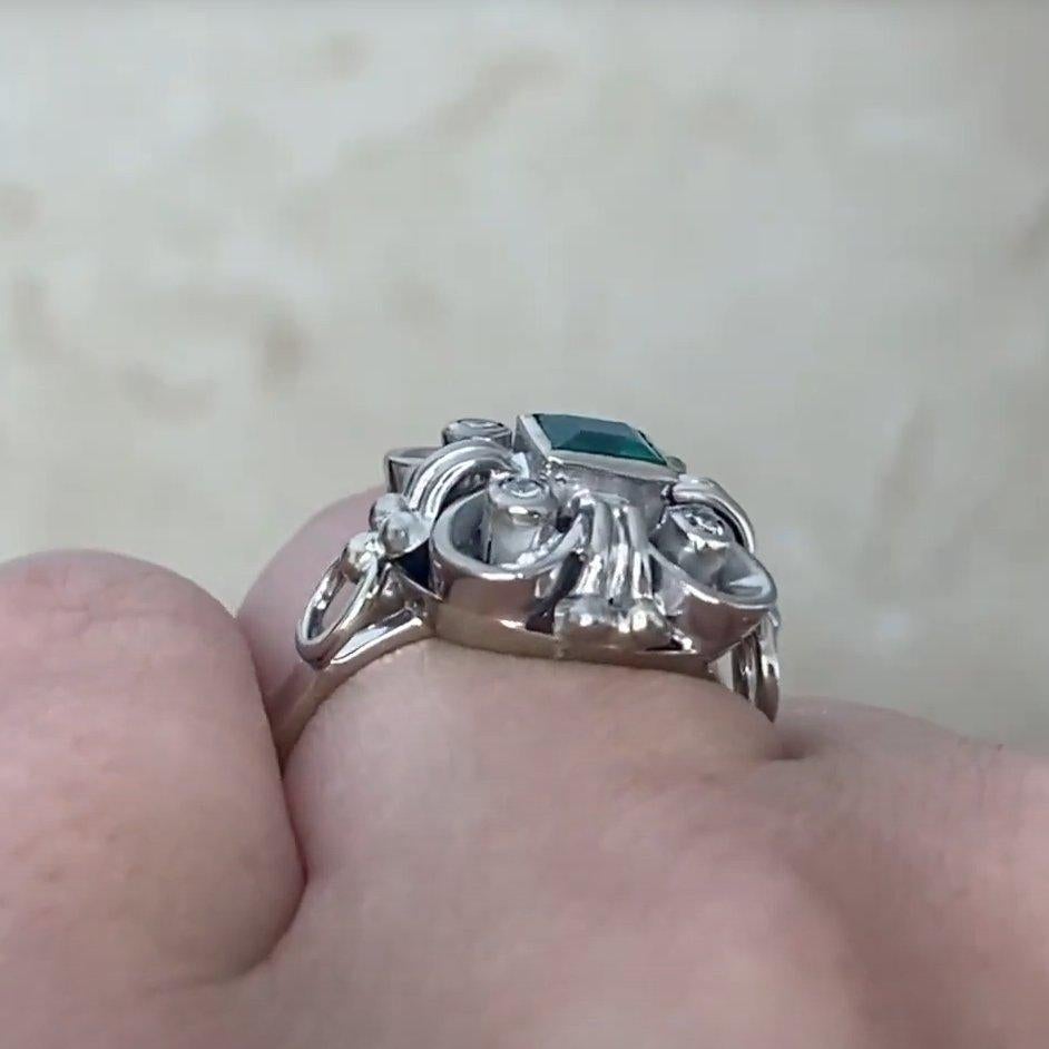 Women's Vintage Square Cut Emerald Cocktail Ring (Approx. 0.6-Carats), 18k White Gold For Sale