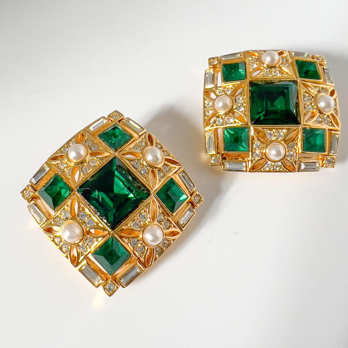 Vintage Square Cut Emerald Crystal & Pearl Earrings 1980s In Good Condition For Sale In Wilmslow, GB