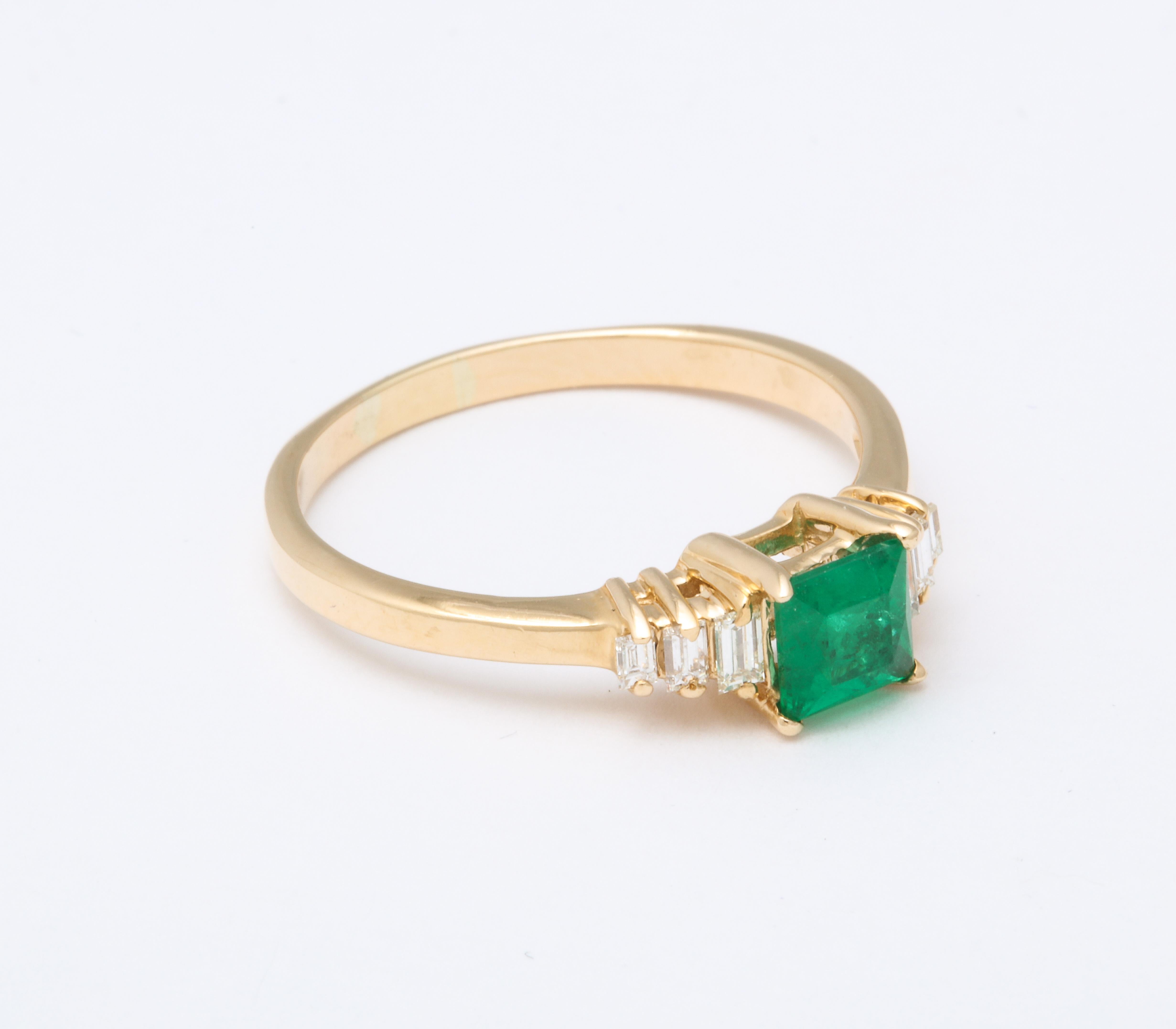 Vintage Square Emerald and Baguette Diamond Ring In Good Condition In New York, NY