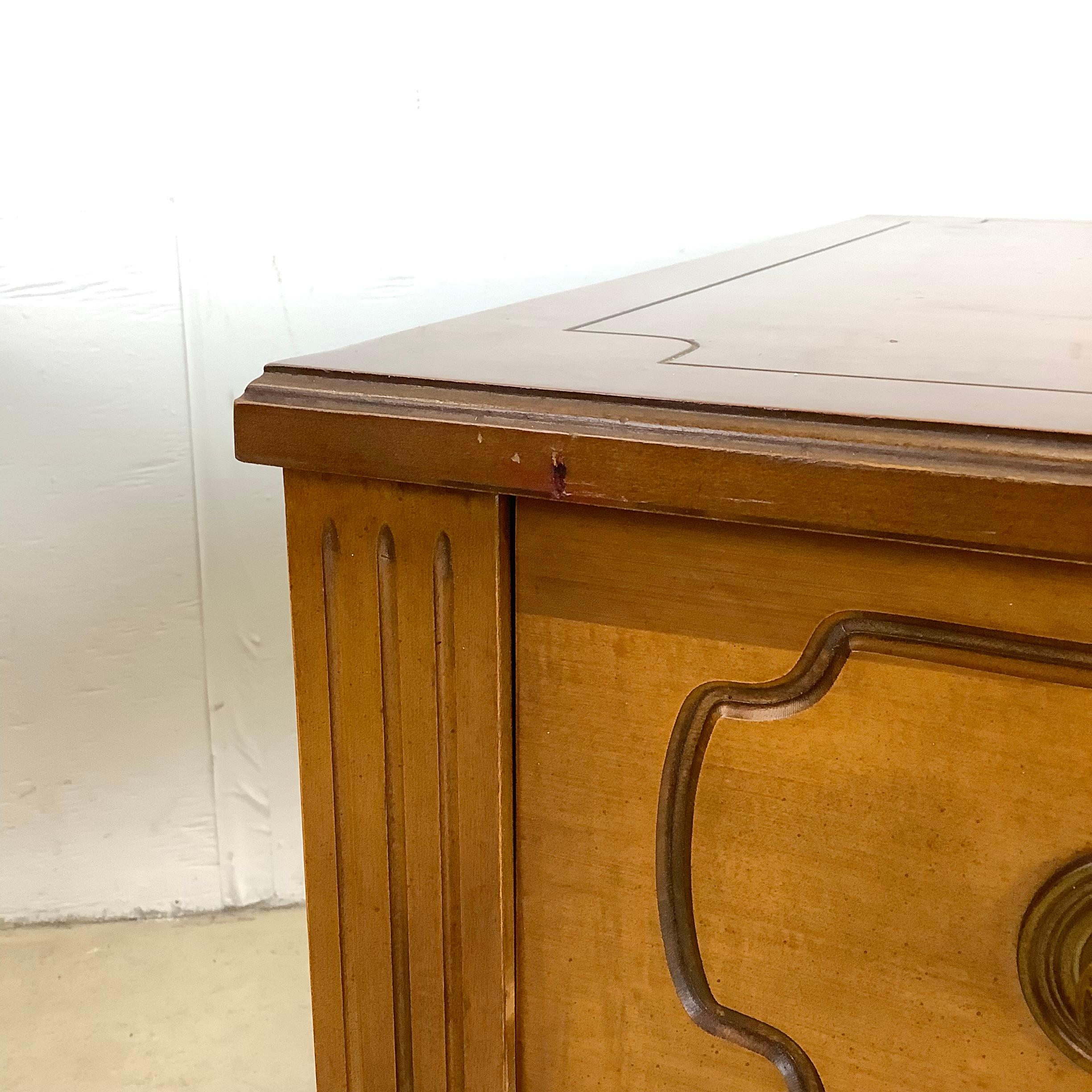 Paire de tables d'extrémité carrées vintage avec tiroir unique par Mersman Furniture en vente 5