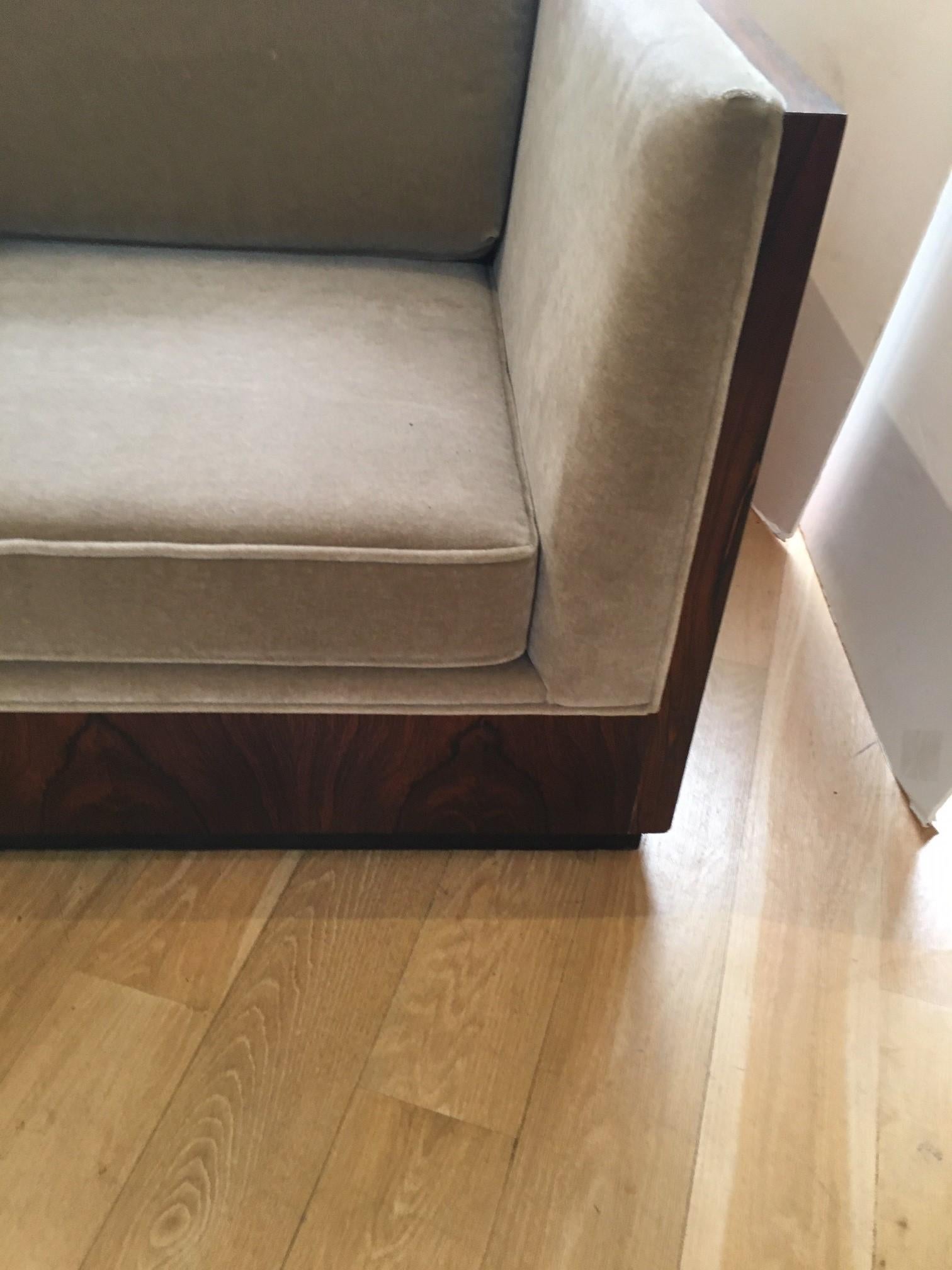Americano Cassa quadrata d'epoca in legno di palissandro impiallacciato Milo Baughman Lounge in vendita