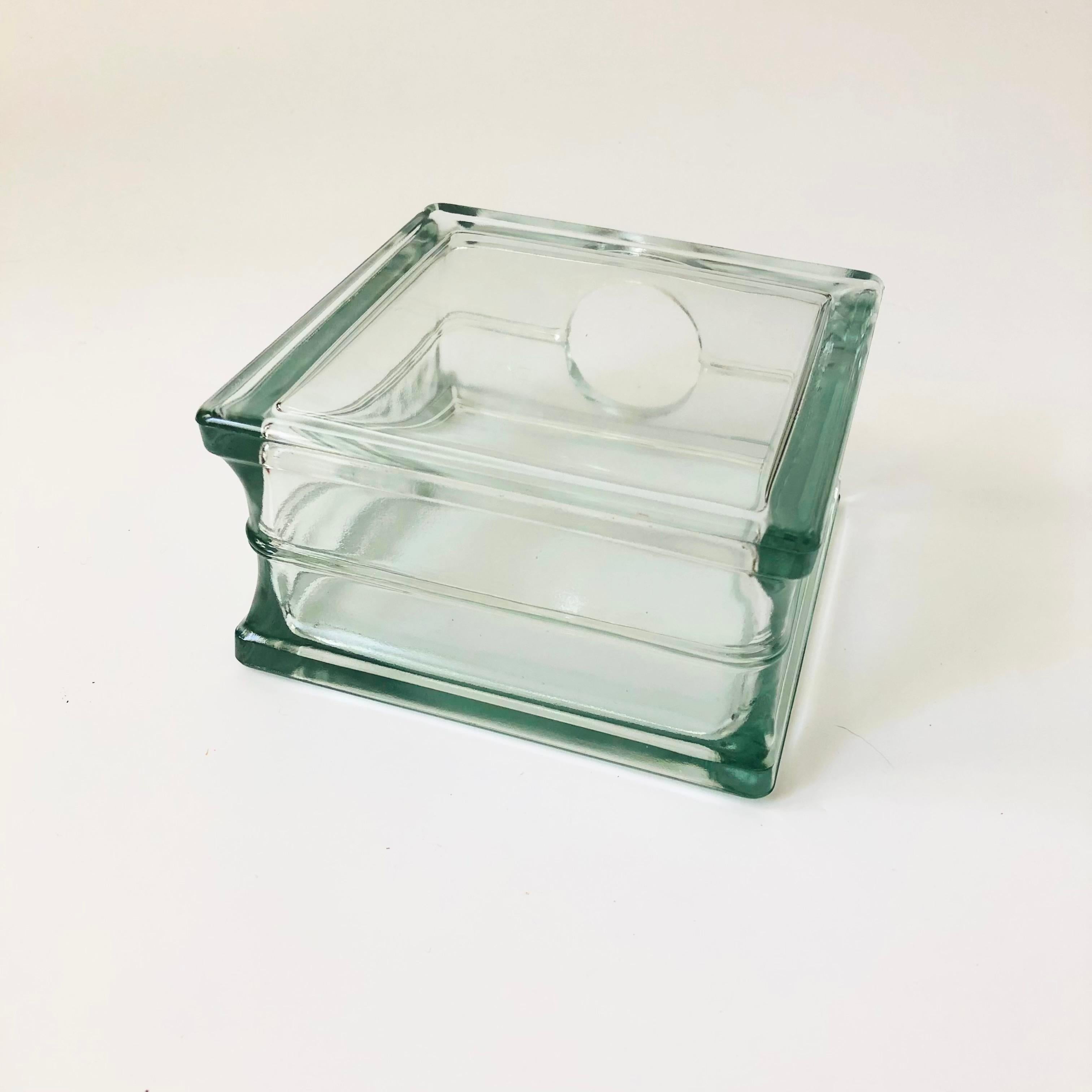 Quadratische Glasblock-Vase, Vintage im Angebot 4