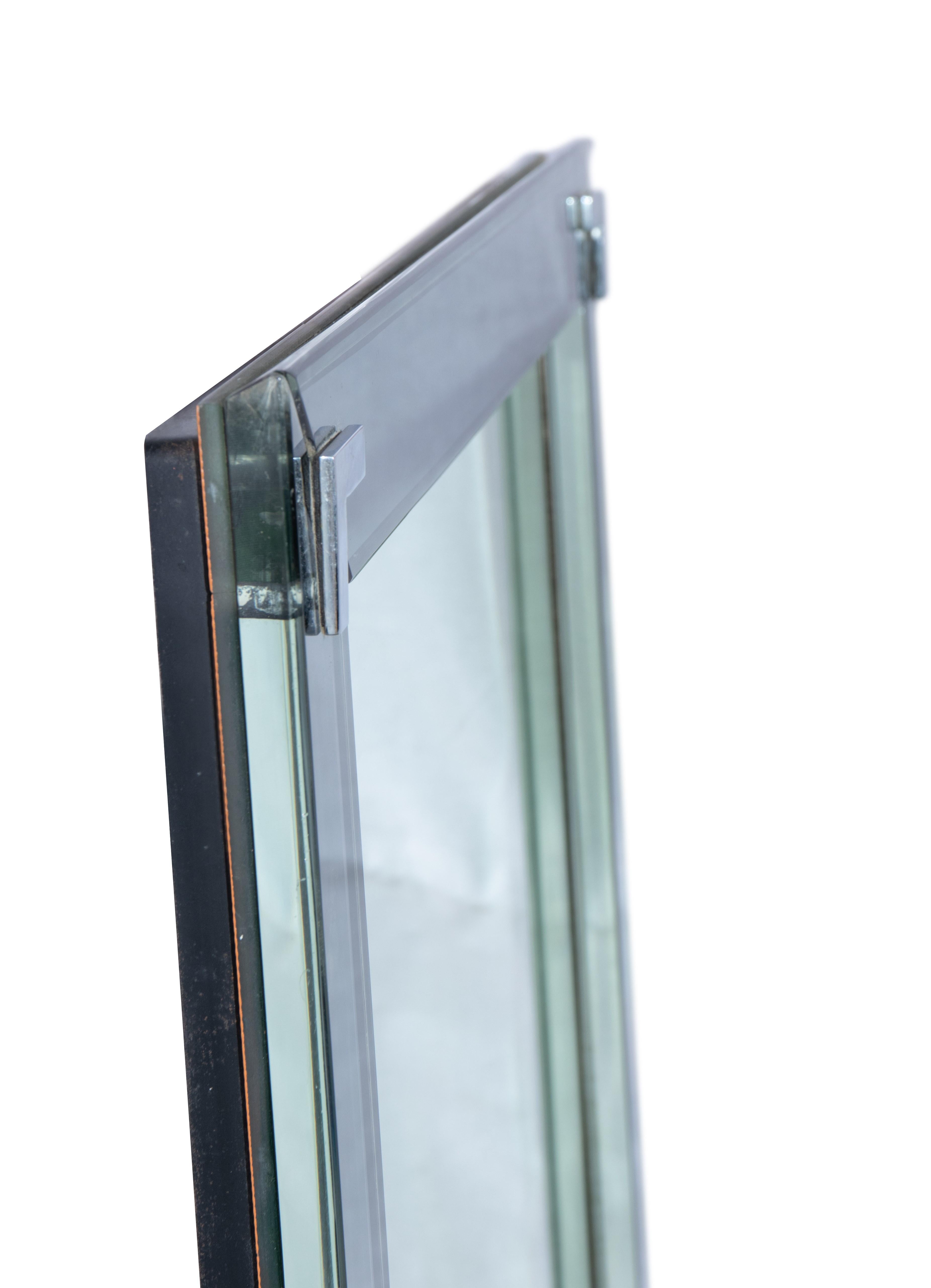 Vintage Square Mirror by Fontana Arte, Italy 1970s In Good Condition For Sale In Roma, IT
