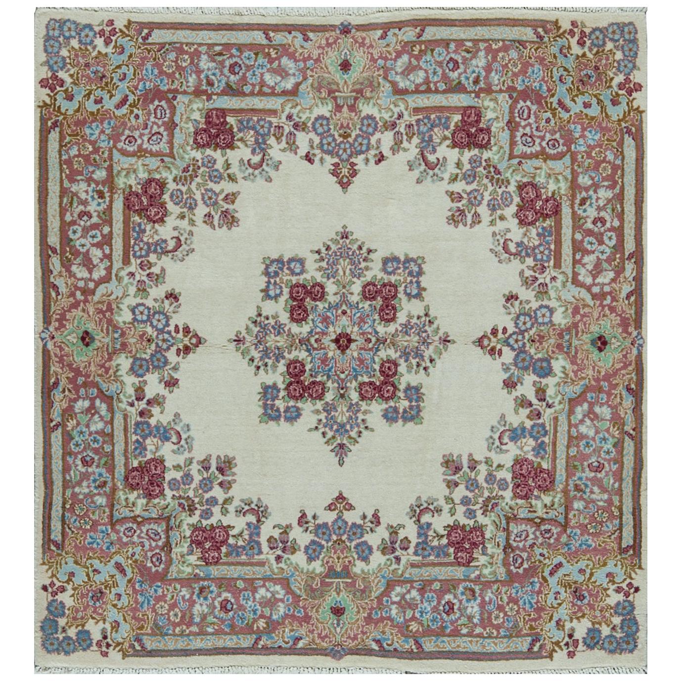 Viereckiger persischer Kerman-Teppich:: um 1940