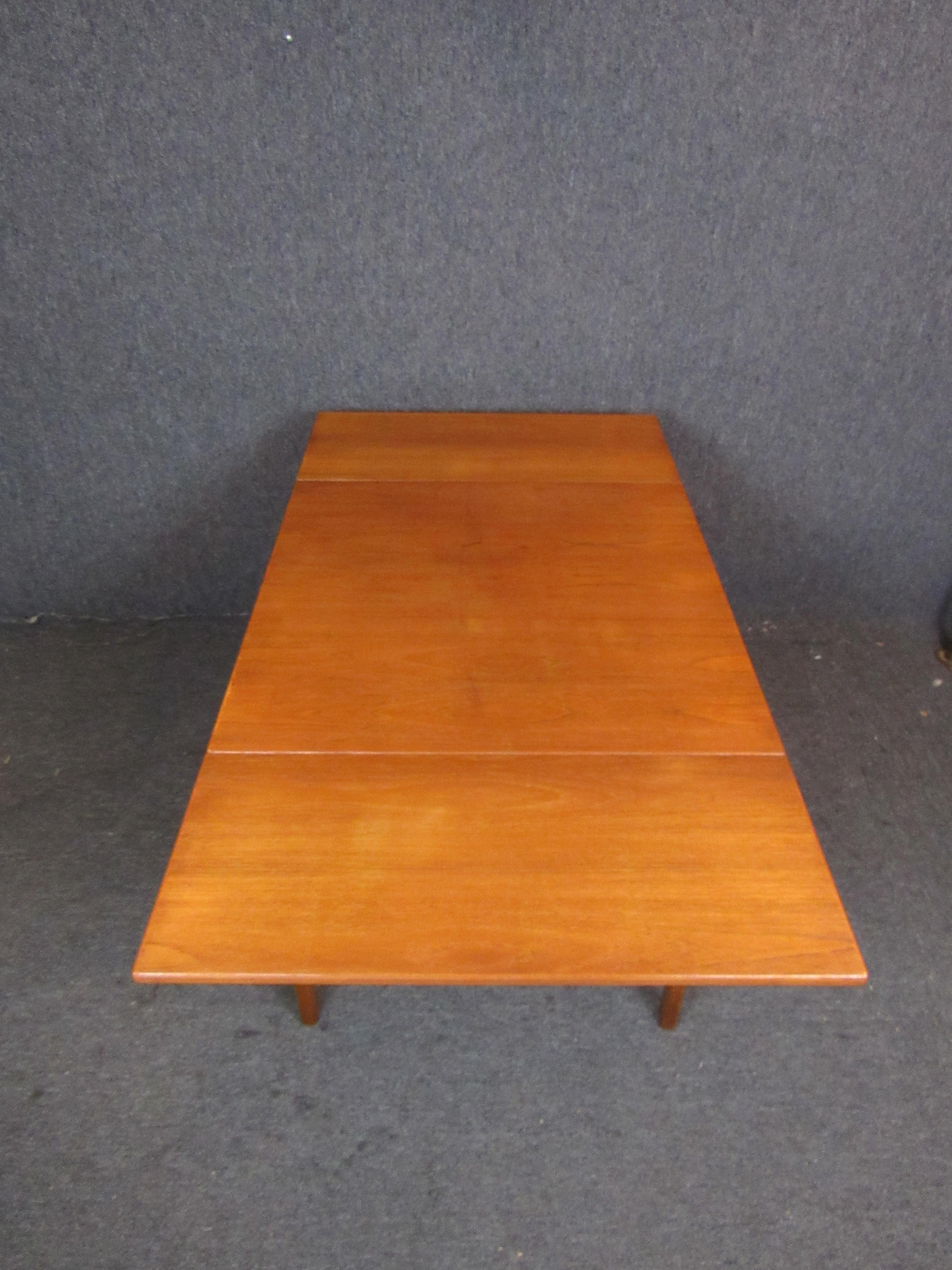 Vintage Square Teak Extending Dining Table In Good Condition In Brooklyn, NY