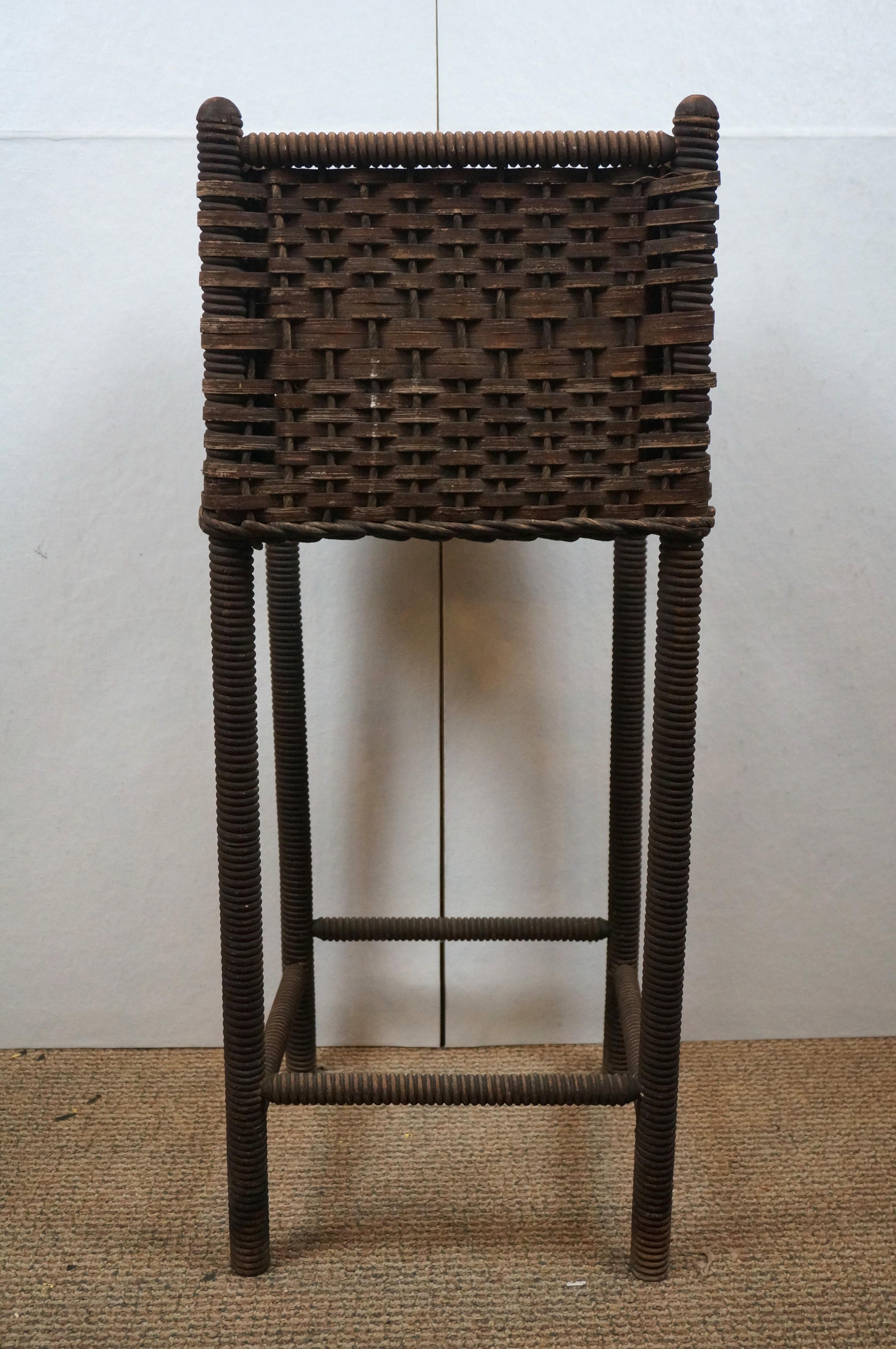 Vintage Square gedreht gerippt Wicker Pflanze Stand Pflanzer Korb 29