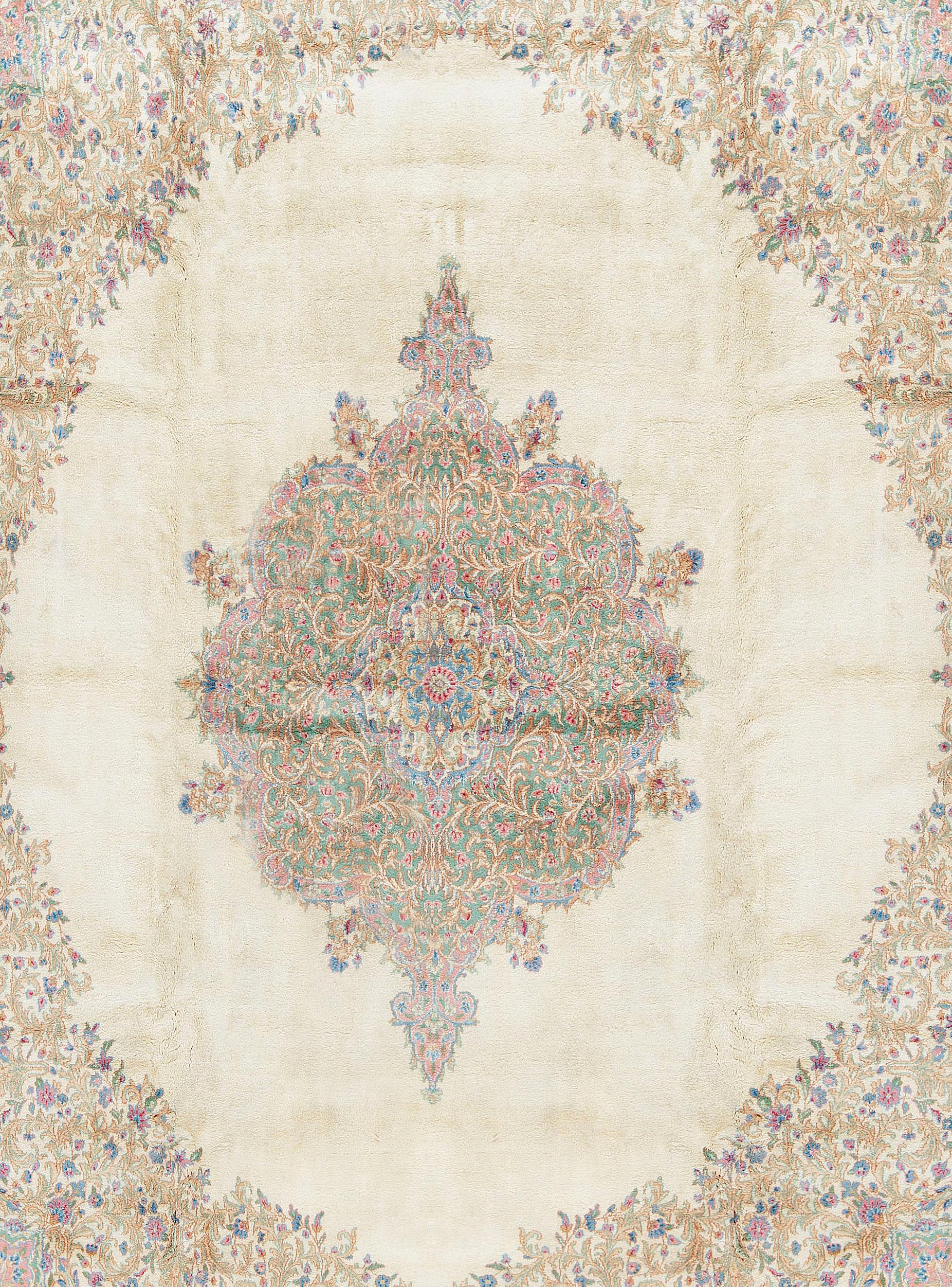Türkischer persischer Kerman-Teppich, um 1940 (Handgewebt) im Angebot