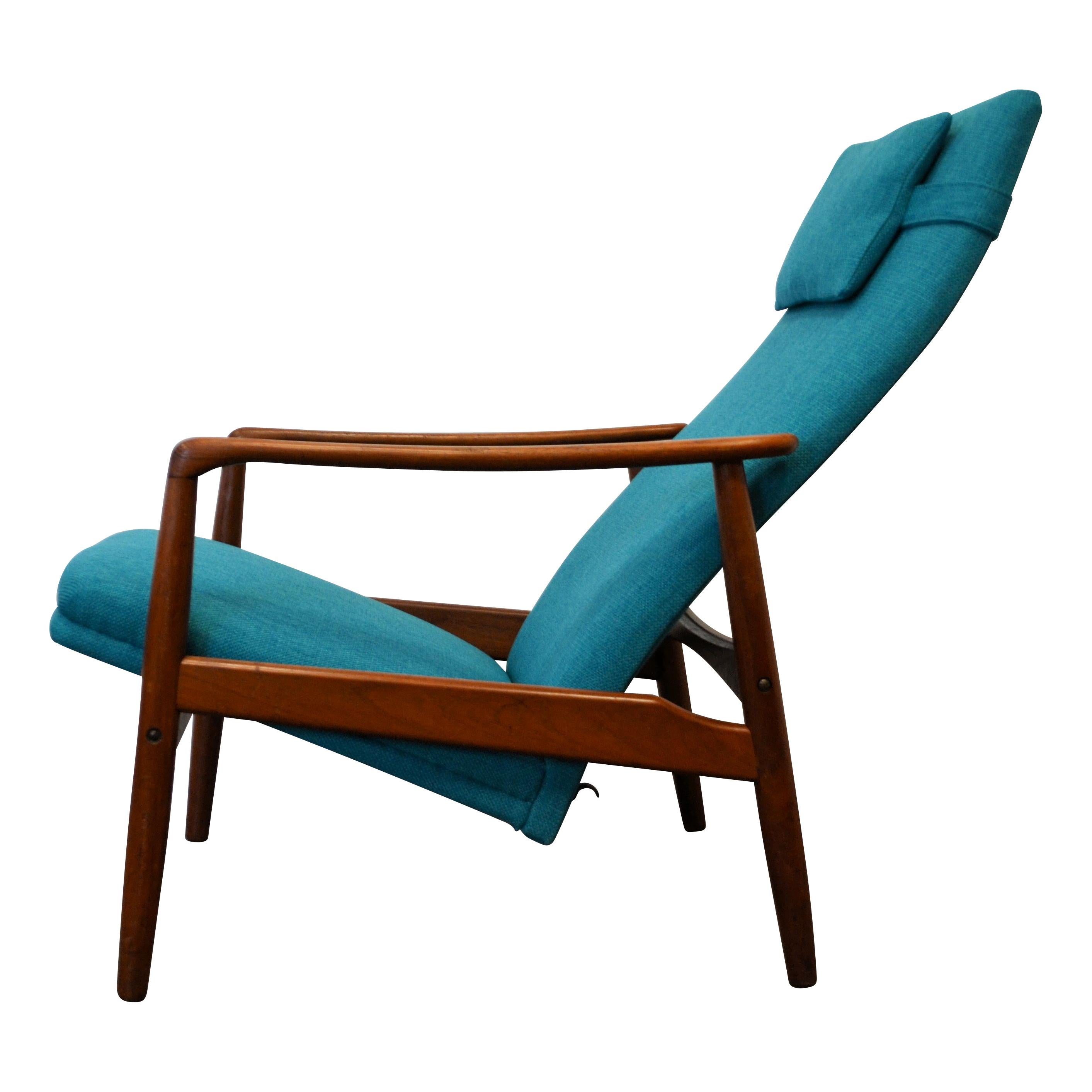 Mid-Century Modern Vintage Søren Ladefoged Teak Lounge Chair For Sale