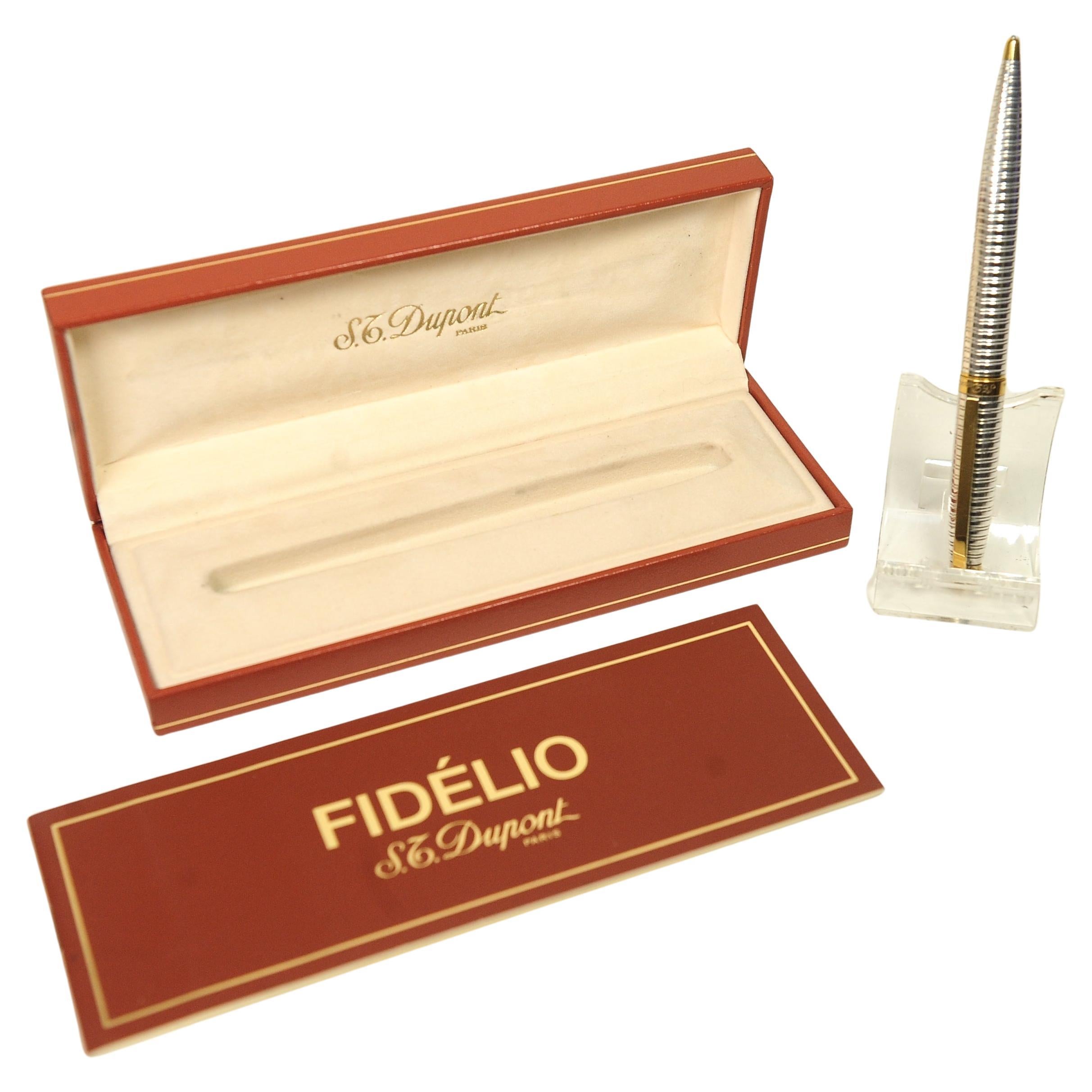 S.T DuPont Fidélio Zweifarbiger gerippter Kugelschreiber mit Originalverpackung (Französisch) im Angebot