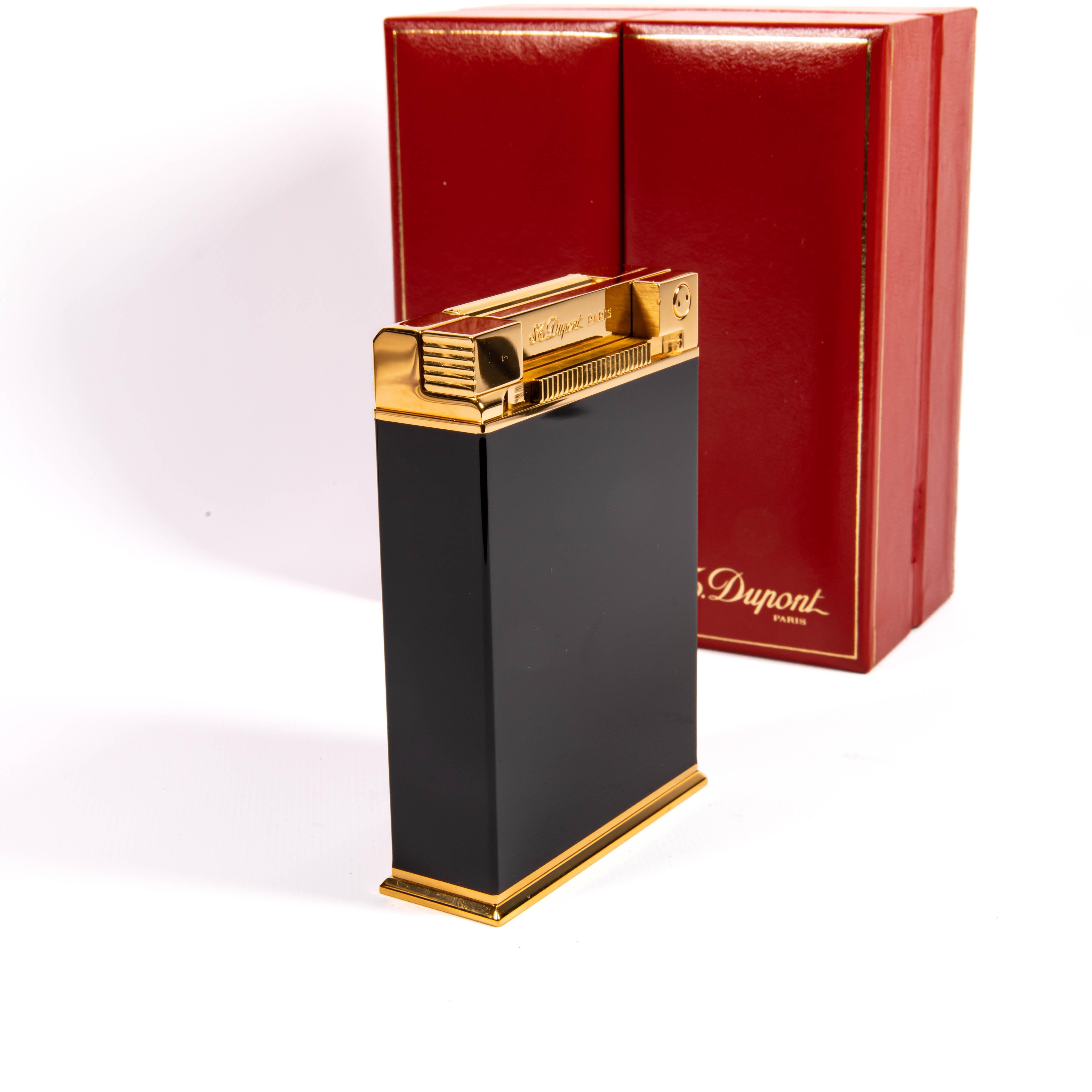 Vintage S.T. Dupont Jeroboam Lighter Black Lacquer in Box 1990 en vente 2
