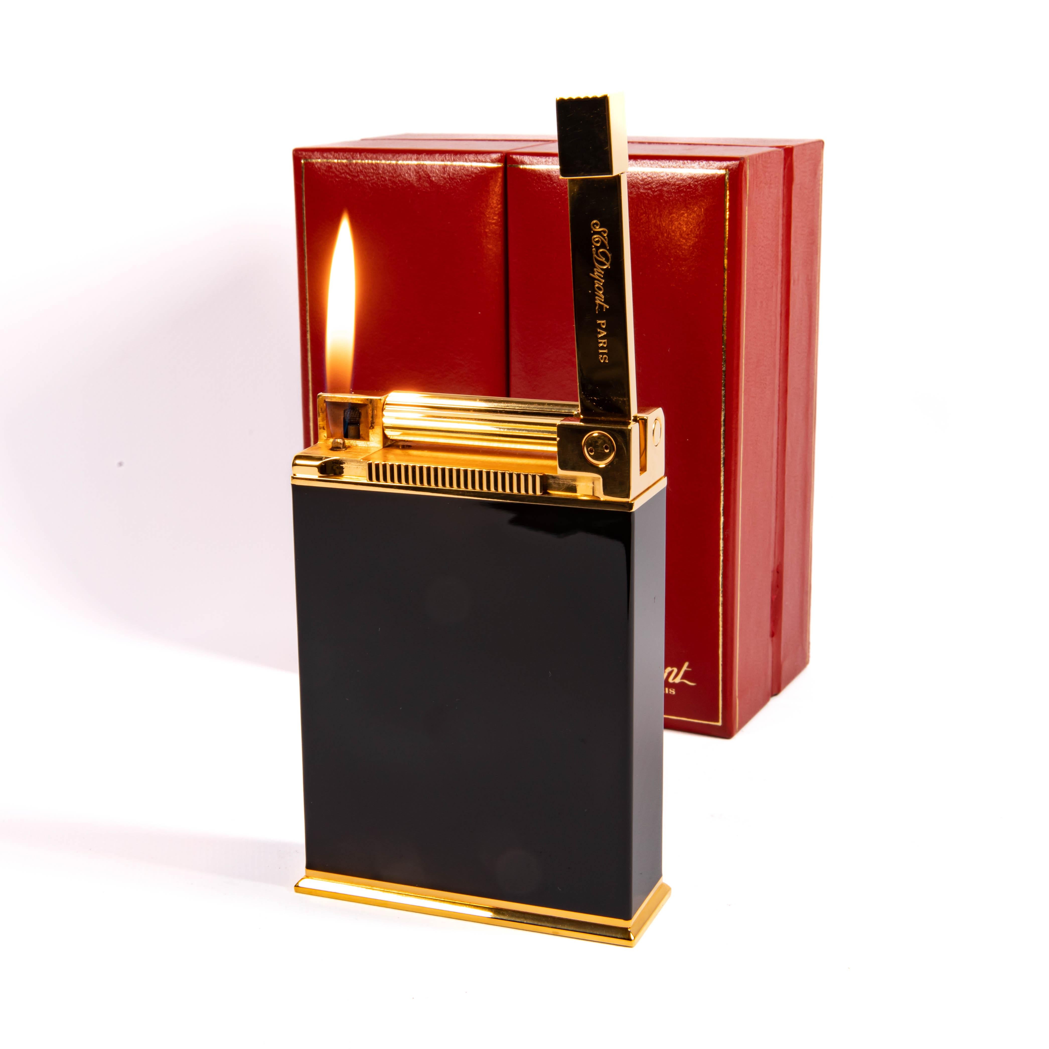 Vintage S.T. Dupont Jeroboam Lighter Black Lacquer in Box 1990 en vente 3