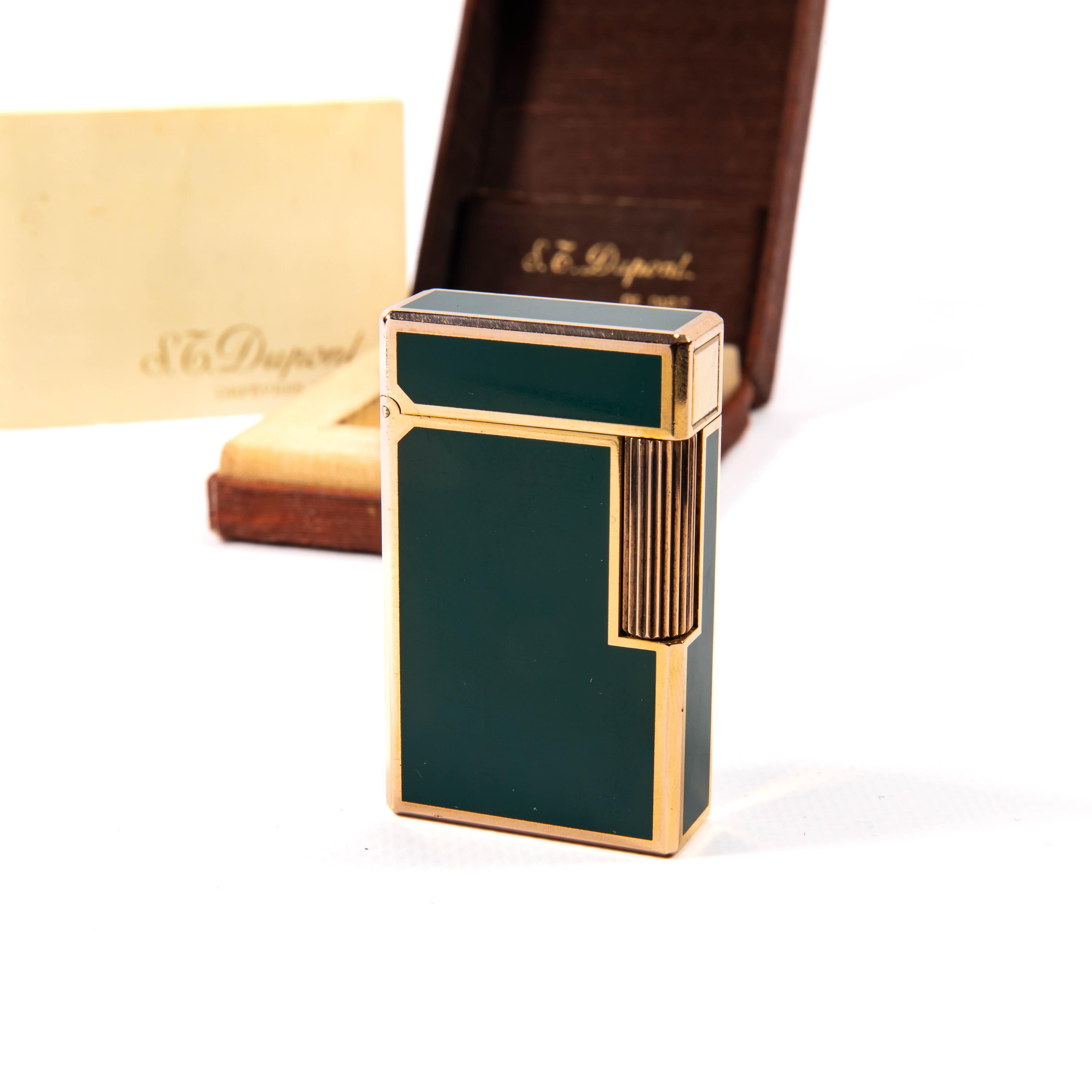 Vintage S.T. DUPONT Ligne 1 BR Regular Lighter Green Lacquered in Box 1980s In Good Condition For Sale In DELFT, NL
