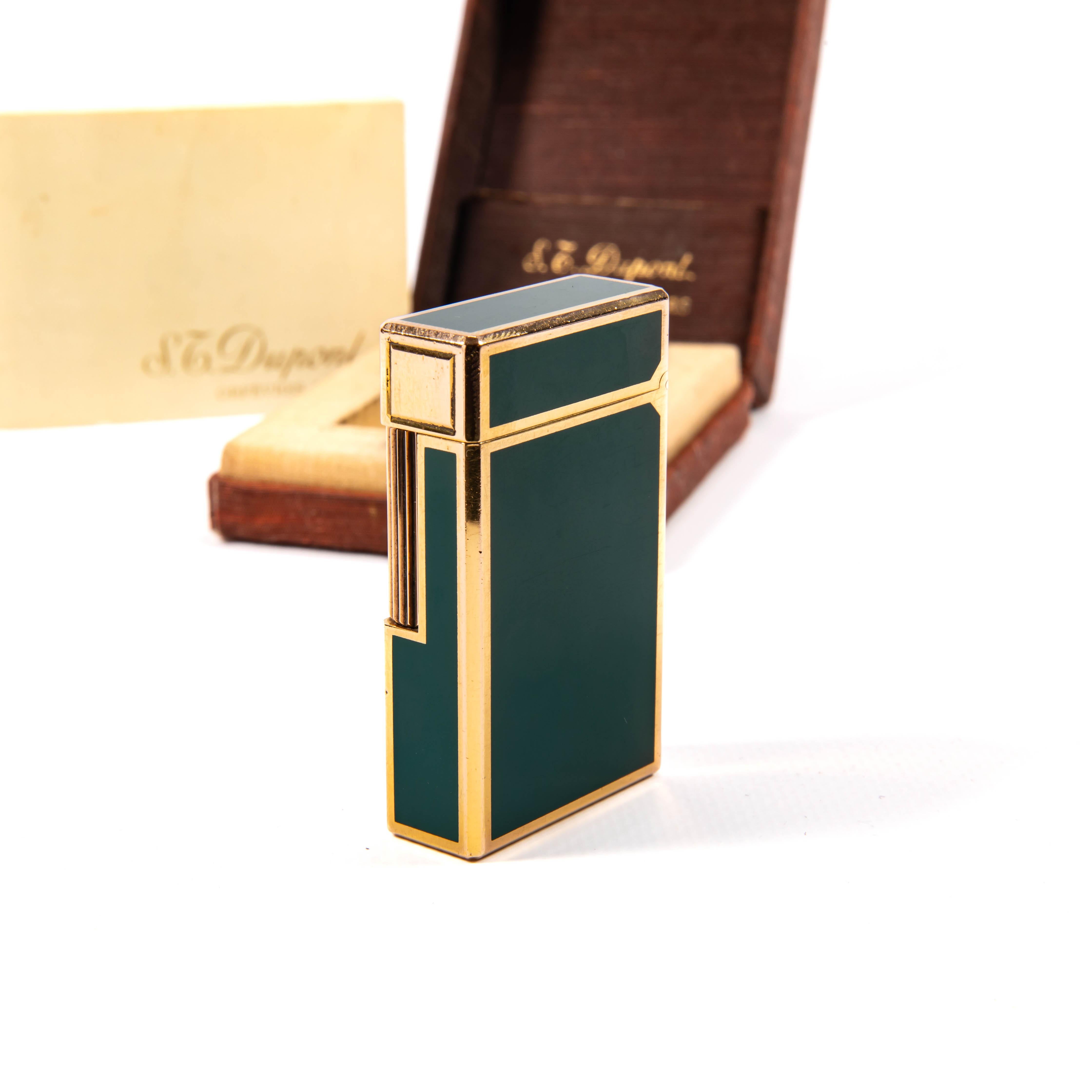 Women's or Men's Vintage S.T. DUPONT Ligne 1 BR Regular Lighter Green Lacquered in Box 1980s For Sale