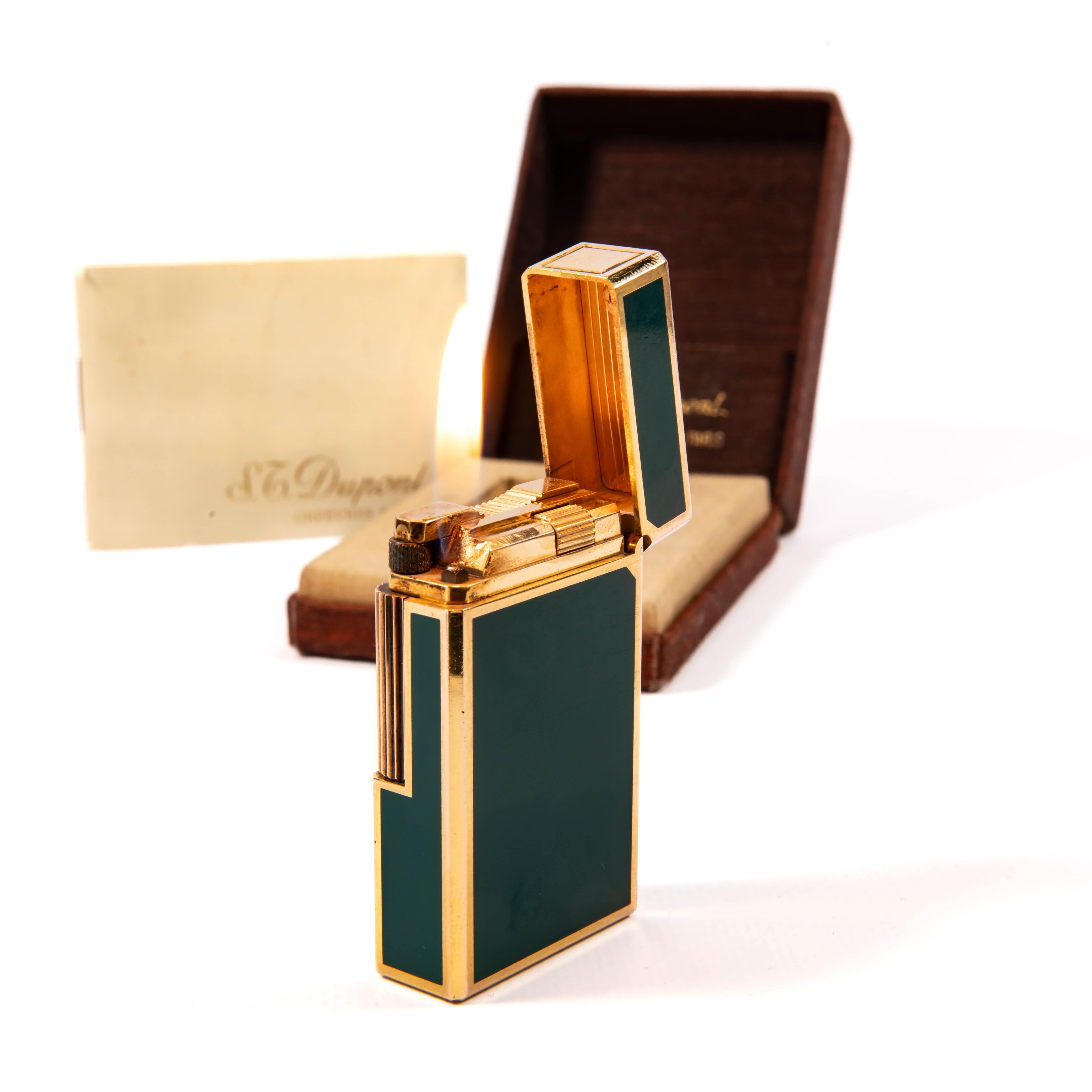 Vintage S.T. DUPONT Ligne 1 BR Regular Lighter Green Lacquered in Box 1980s For Sale 4