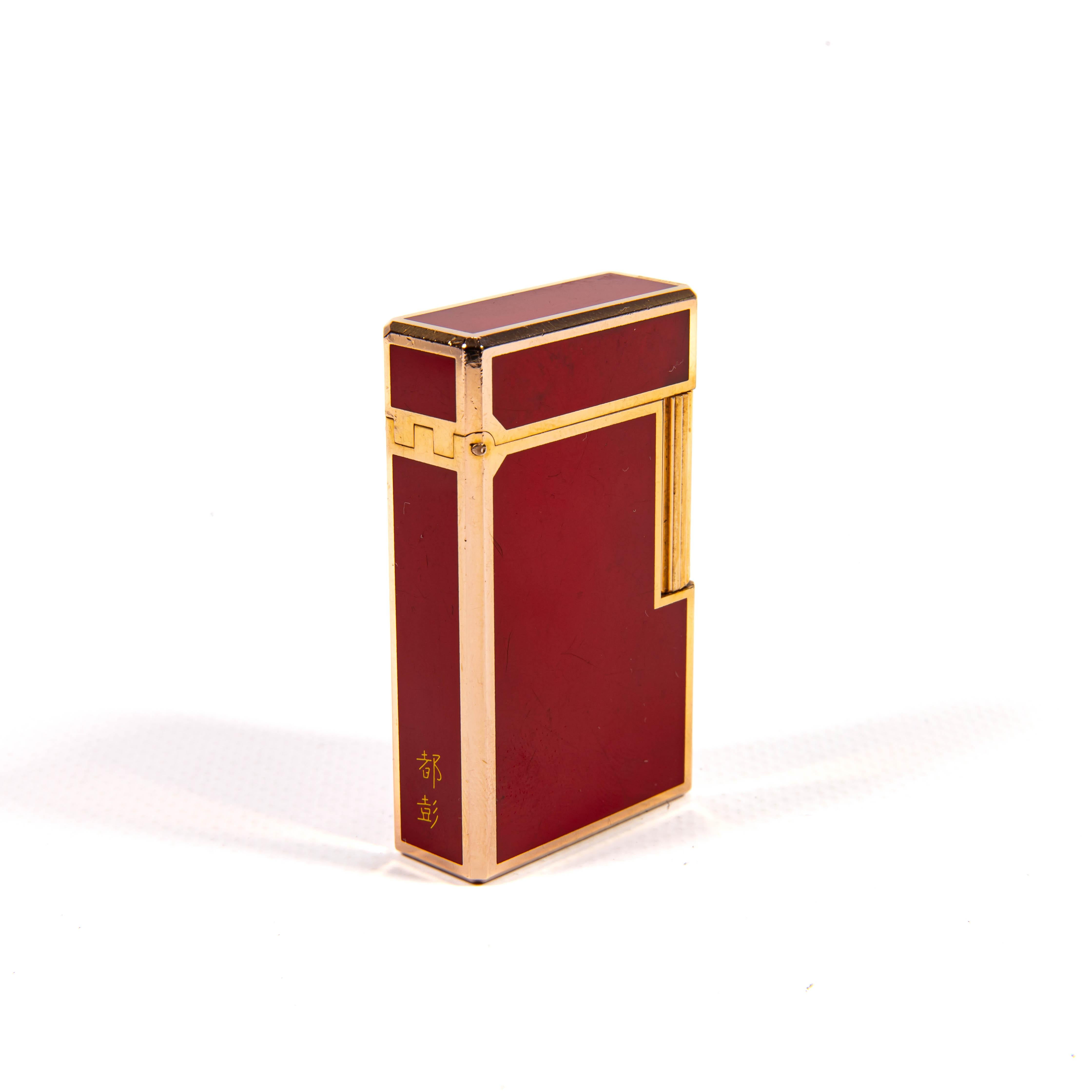 Vintage S.T. DUPONT Ligne 1 BR Regular Lighter Red Lacquered 1980s For Sale 1