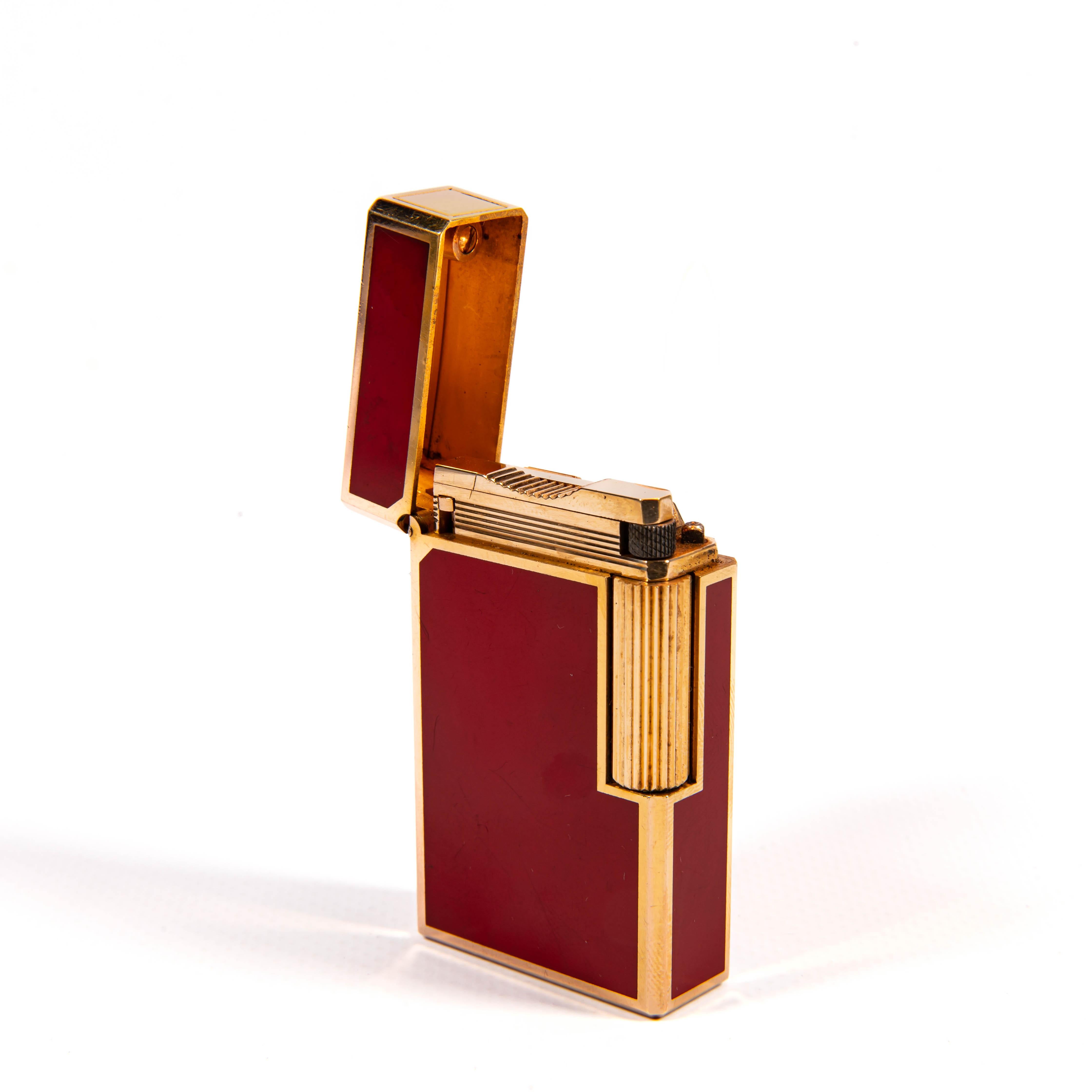 Vintage S.T. DUPONT Ligne 1 BR Regular Lighter Red Lacquered 1980s For Sale 2