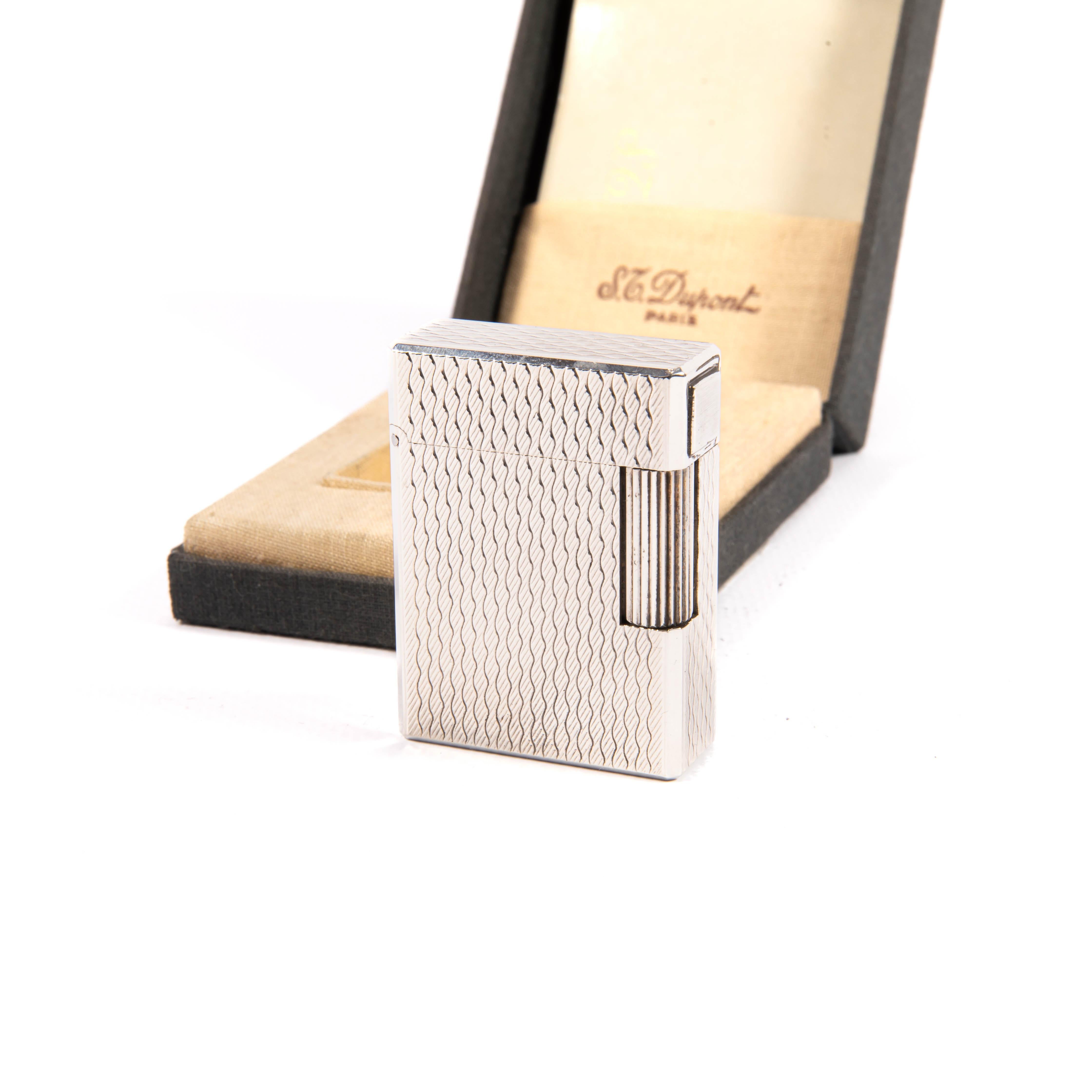 Femenino o masculino Vintage S.T. DUPONT Ligne 1 BR Encendedor pequeño plateado en caja Años 80 en venta