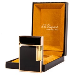 Vintage S.T. Dupont Ligne 2 Small Lighter Black Lacquered in Box 1970s