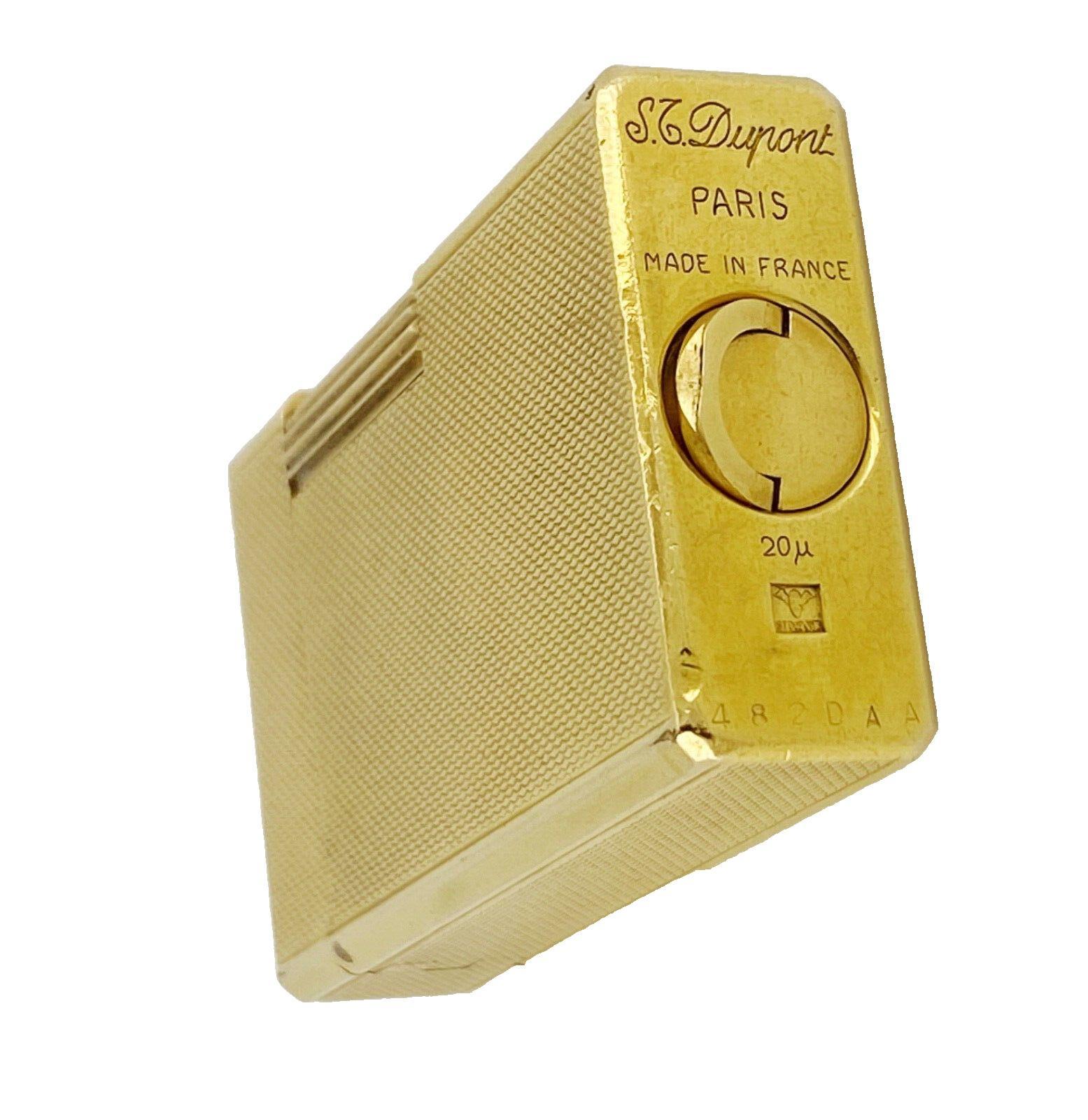 Vintage S.T. Dupont Paris Ligne 1 / Line 1 Lighter, Gold-Plated, Original Box. In Excellent Condition For Sale In MELBOURNE, AU
