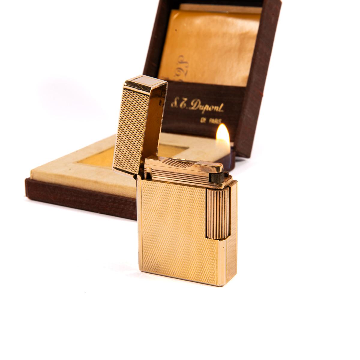 Vintage S.T. DUPONT Small Ligne 1 BR Lighter Gold Plated 1980s in Box For Sale 4
