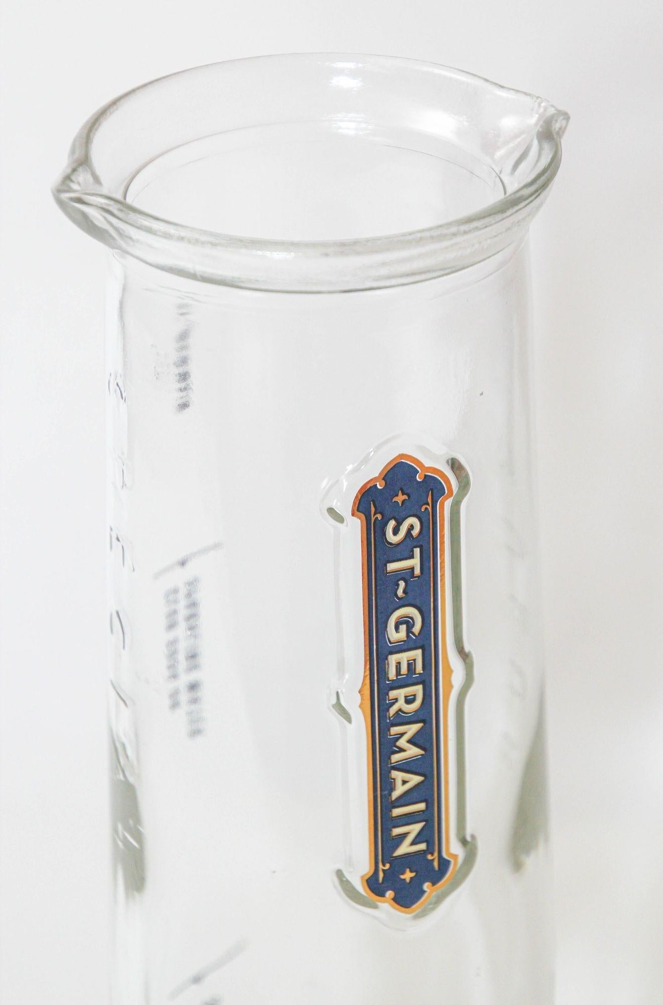 Französischer Vintage St. Germain Cocktailglas-Mixing-Krug, St. Germain (Französische Provence) im Angebot
