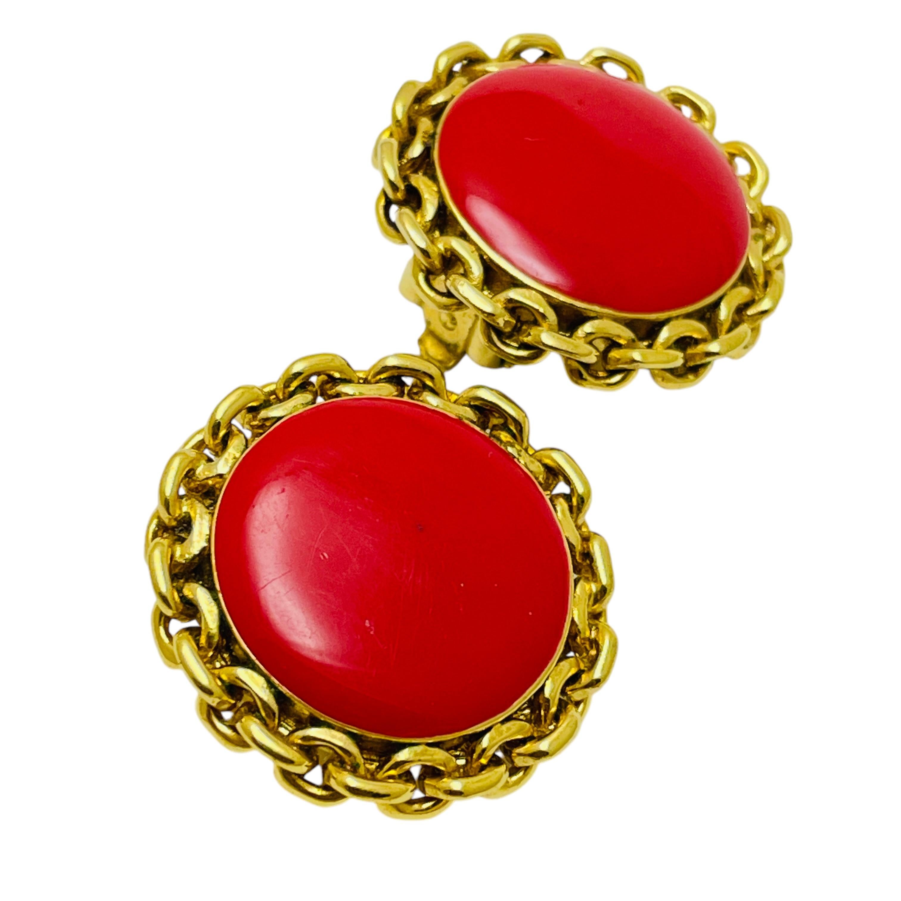 DETALLES

- firmado ST JOHN  

- tono dorado con esmalte 

- pendientes vintage de diseño

MEDIDAS  

- 

CONDICIÓN

-  muy buen estado vintage con mínimos signos de desgaste 

 Código 47

❤️❤️  JOYAS DE DISEÑO VINTAGE ❤️❤️

❤️❤️  BOUTIQUE DE