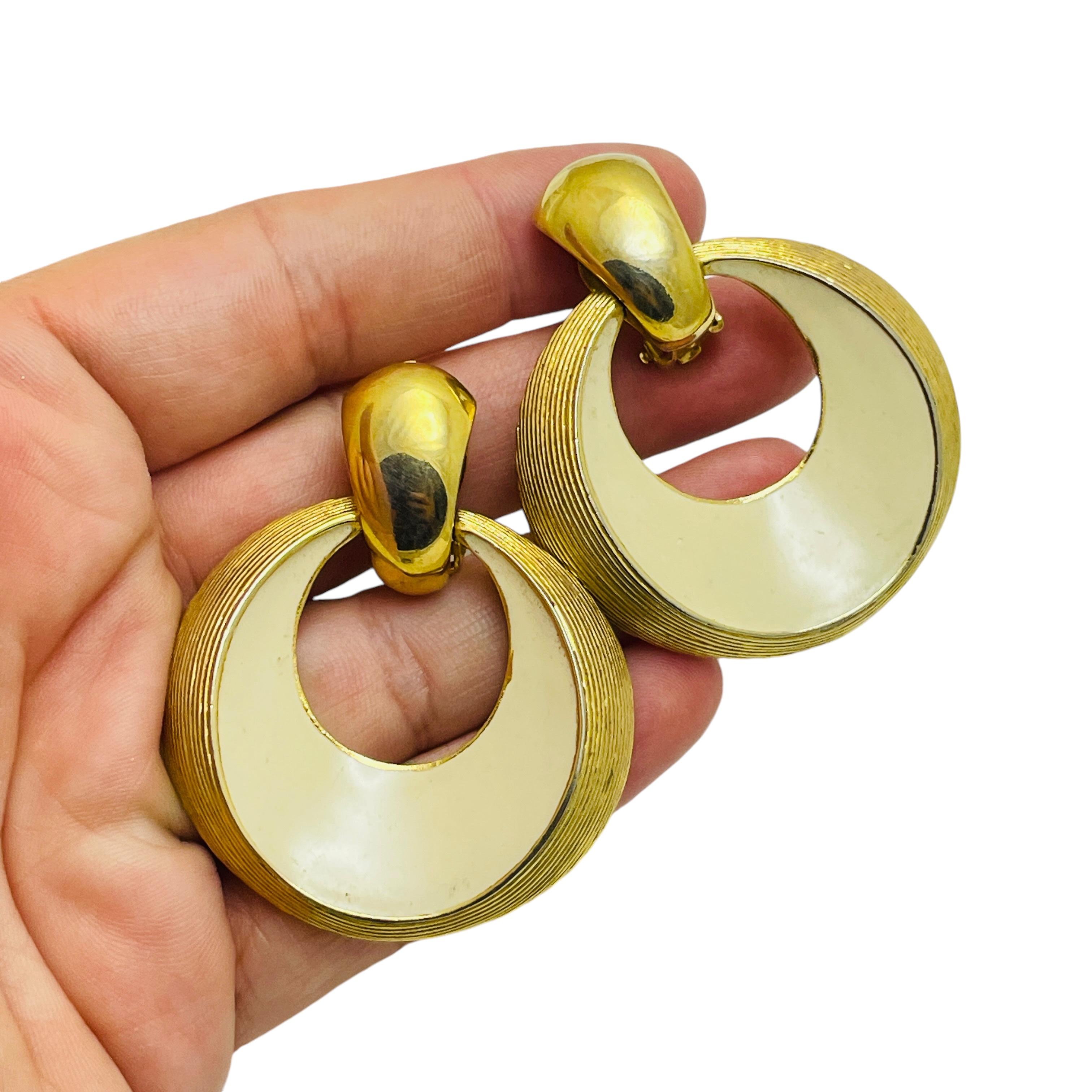 Women's Vintage ST JOHN signed gold tone enamel door knocker designer clip on earrings For Sale