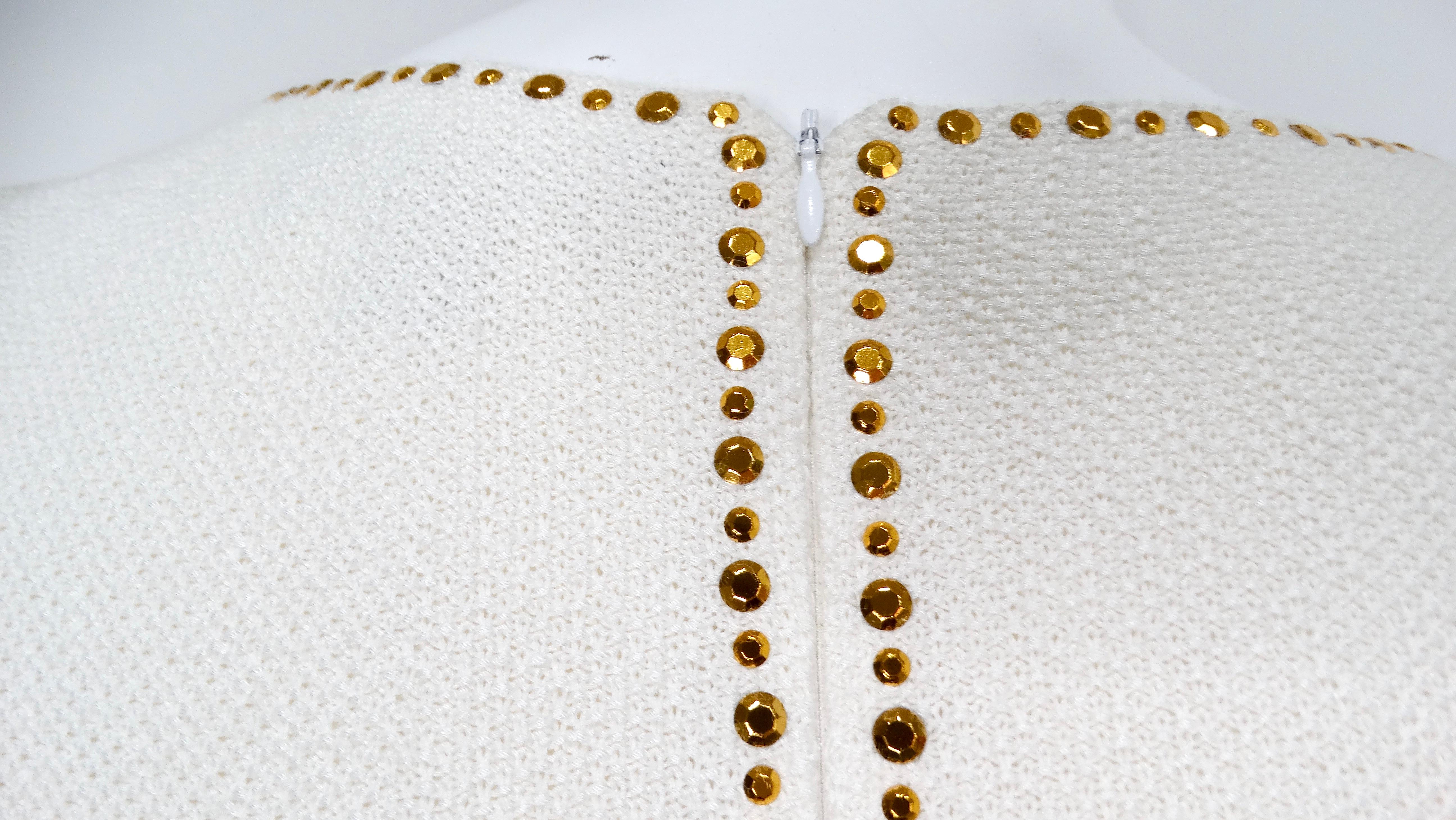 Vintage St. John White Robe en tricot avec des accents de strass dorés en vente 5
