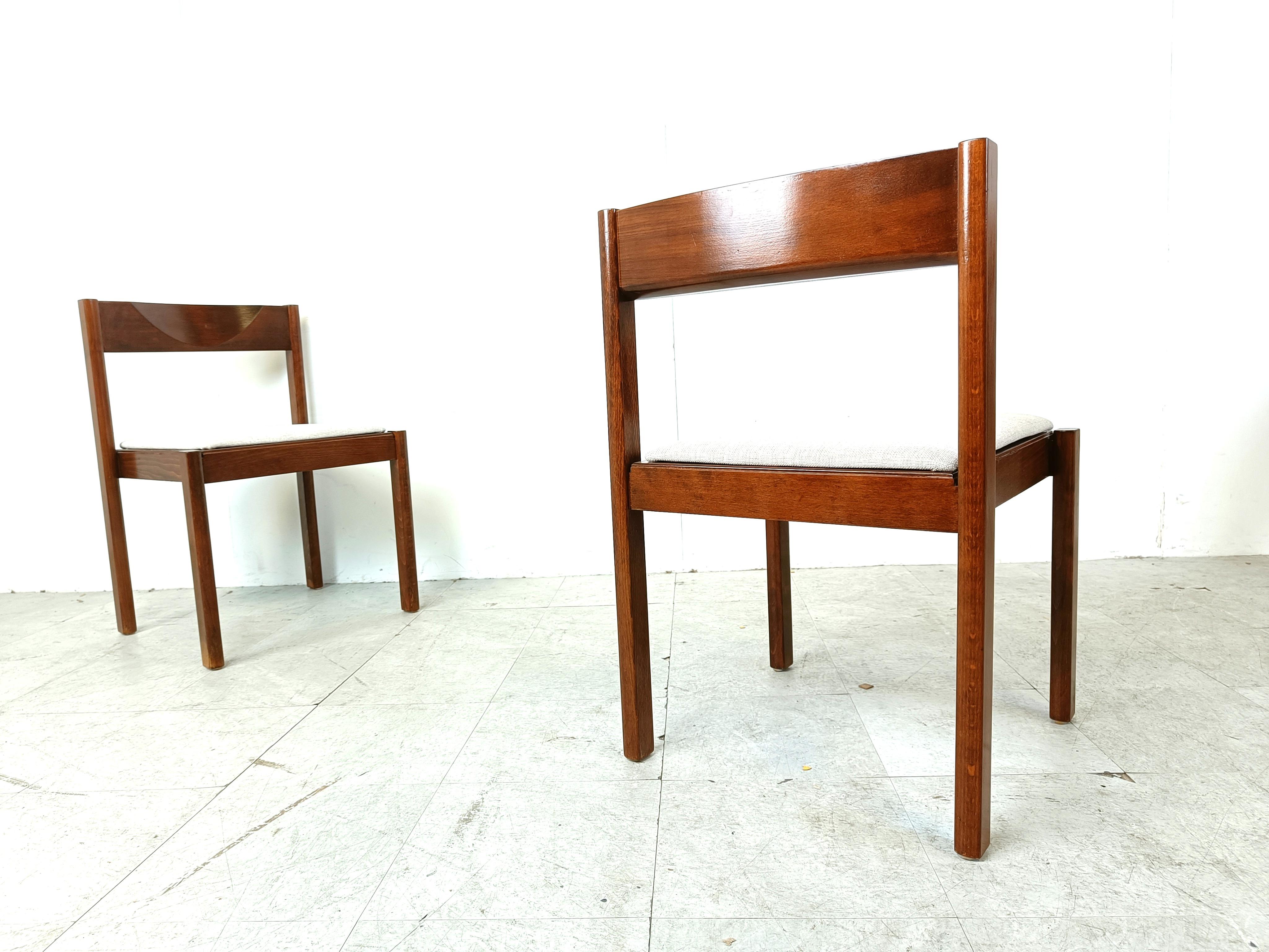 Vintage stackable dining chairs, set of 6 - 1970s For Sale 2