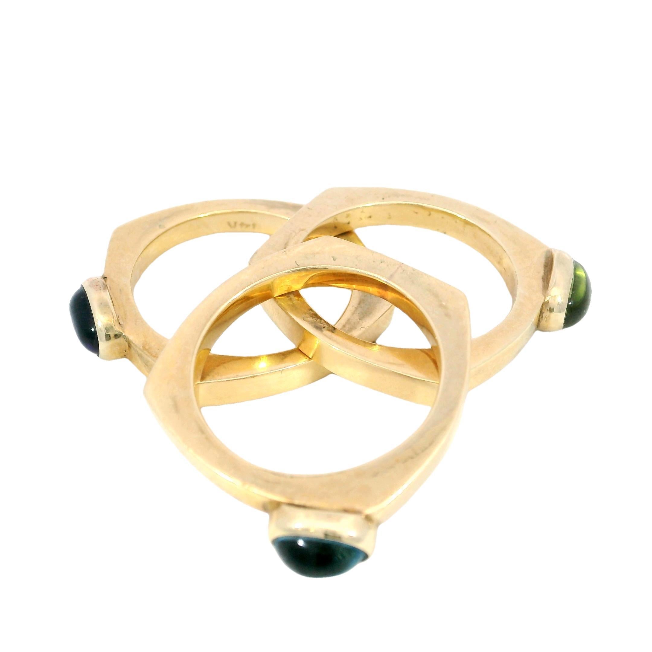 Anello vintage impilabile con castone di pietre preziose e anello zingaro in tre pezzi in oro giallo 14k in vendita 3